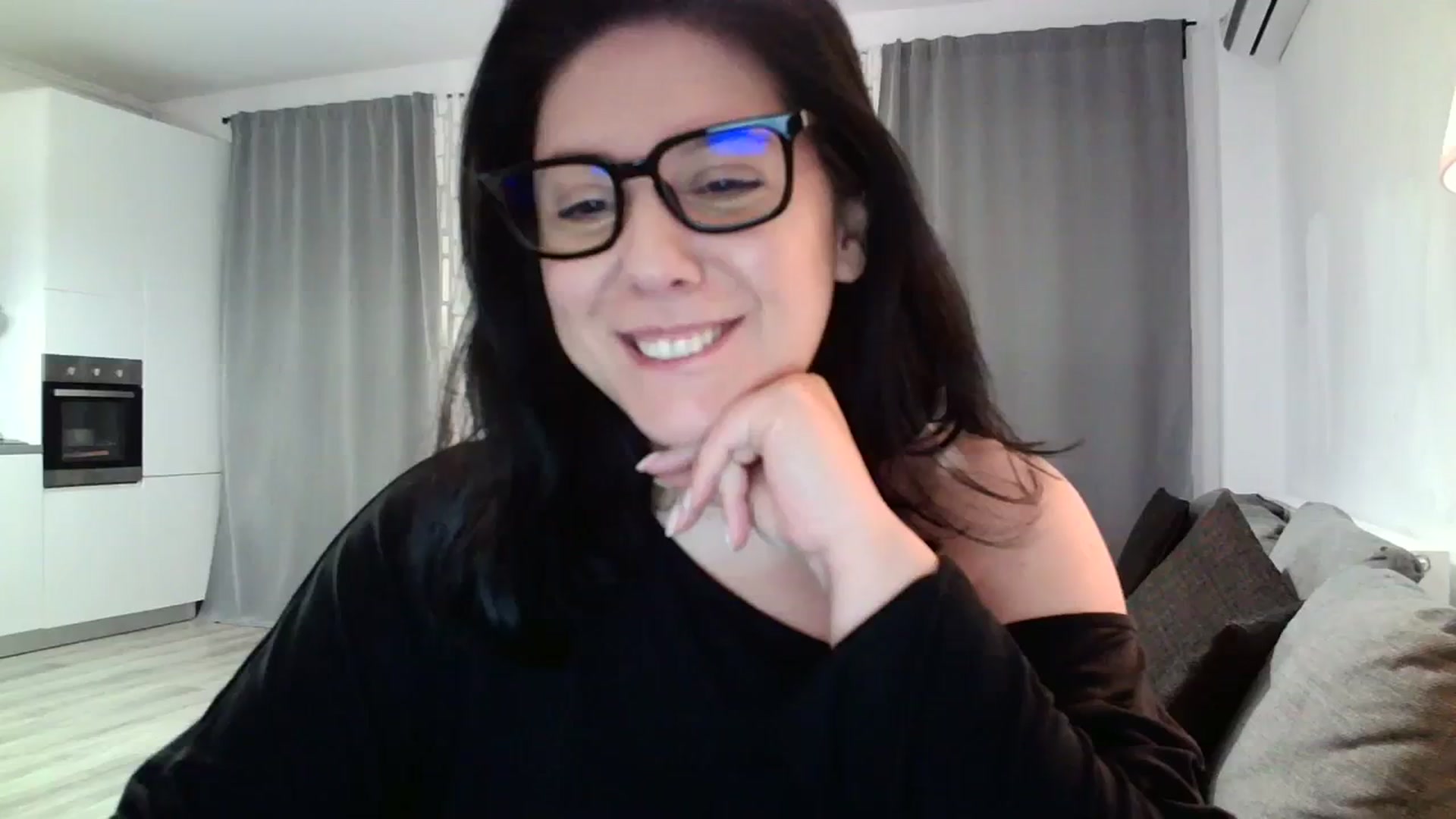 Gallery image thumbnail from SILKYWOMAN's myfreecams stream on, 02/17/2024, 20:45 image 1 of 20