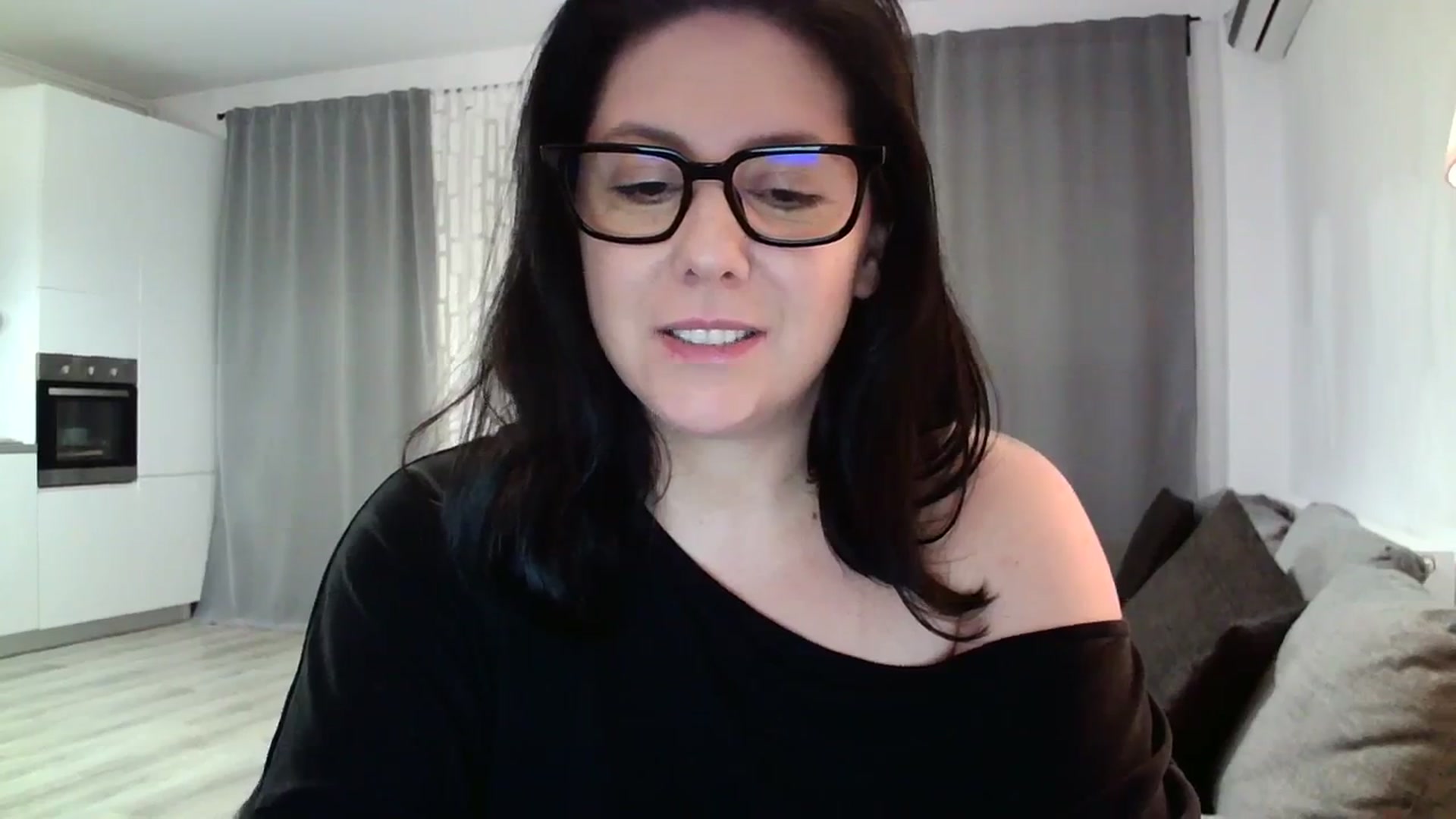 Gallery image thumbnail from SILKYWOMAN's myfreecams stream on, 02/17/2024, 20:45 image 3 of 20