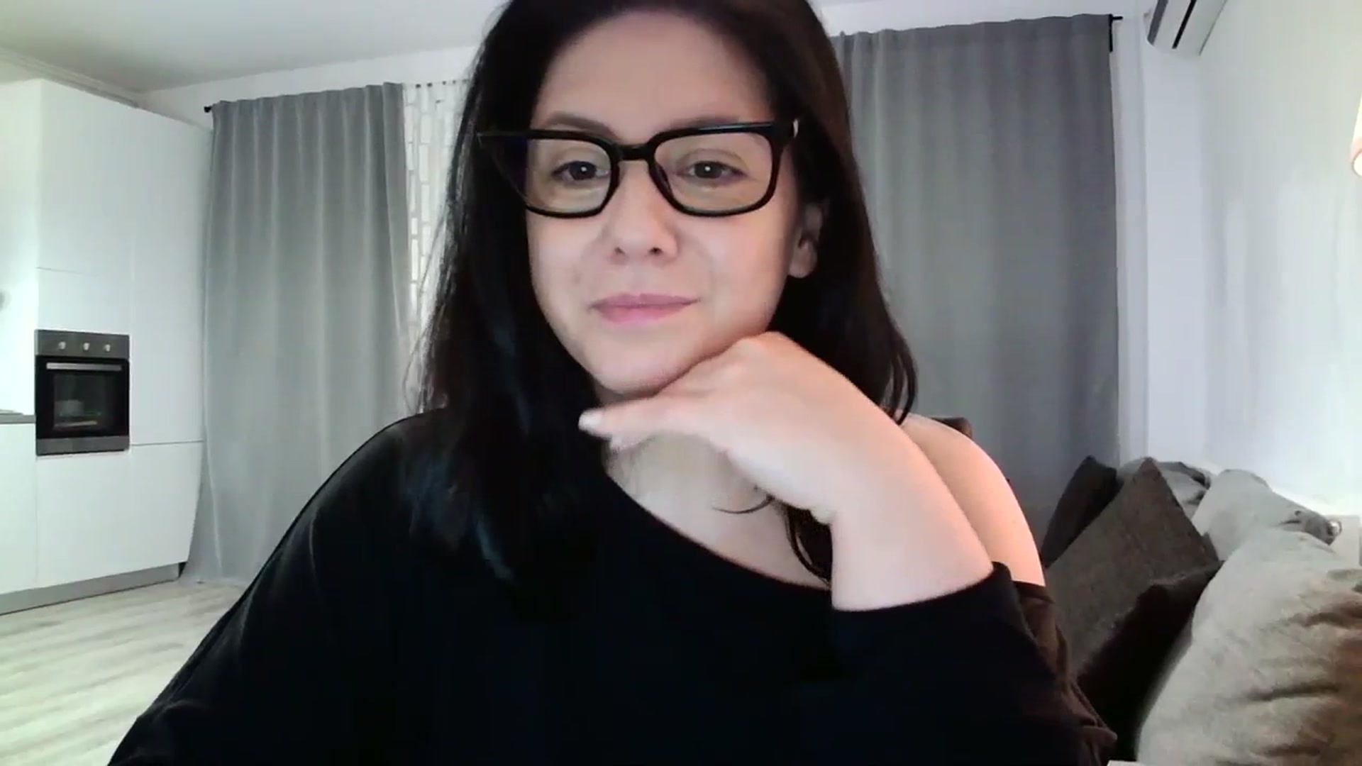 Gallery image thumbnail from SILKYWOMAN's myfreecams stream on, 02/17/2024, 20:45 image 15 of 20
