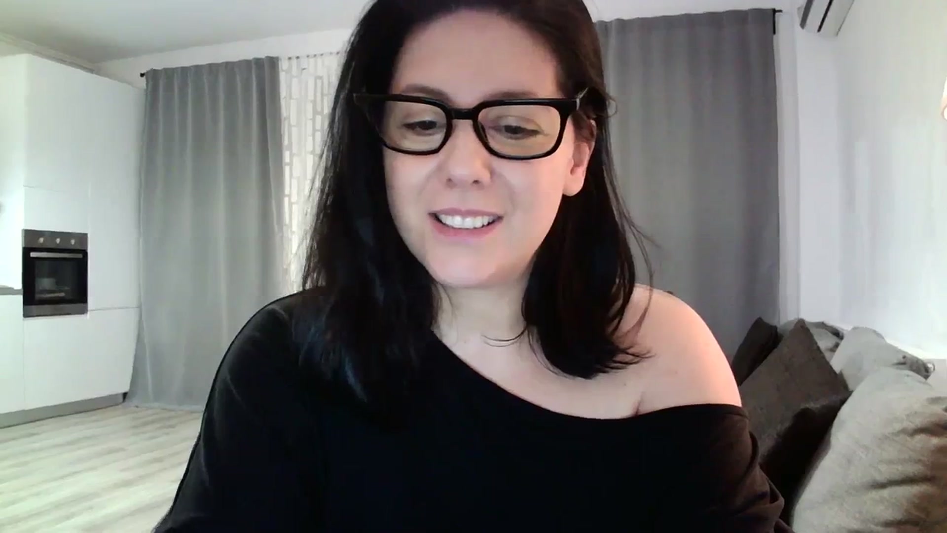 Gallery image thumbnail from SILKYWOMAN's myfreecams stream on, 02/17/2024, 20:45 image 16 of 20