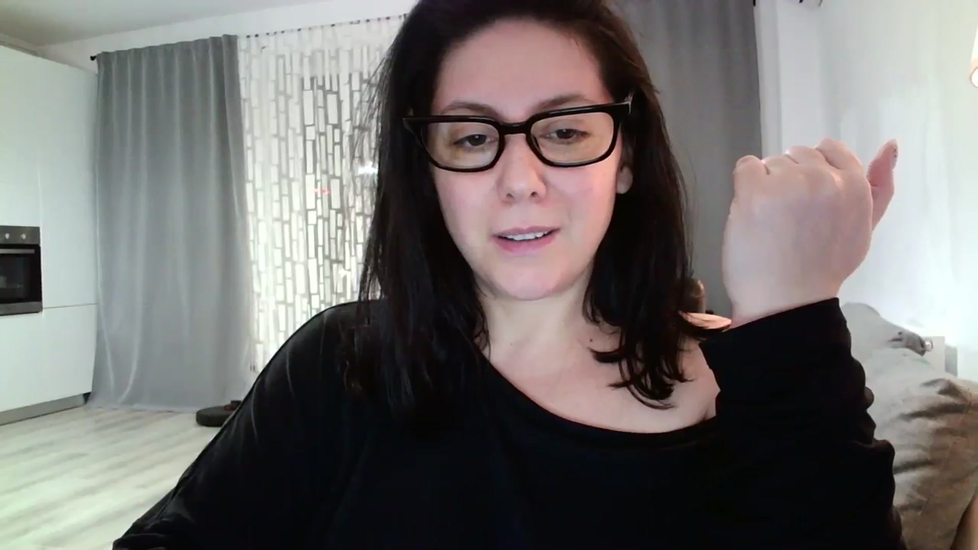 Gallery image thumbnail from SILKYWOMAN's myfreecams stream on, 02/19/2024, 18:57 image 14 of 20