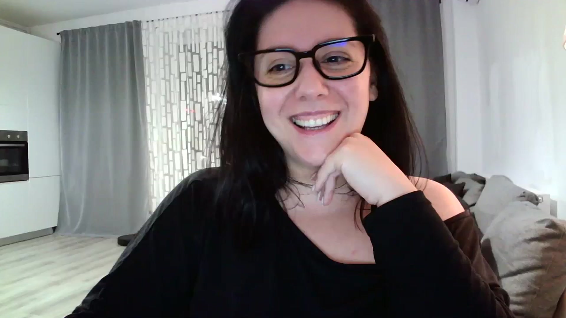 Gallery image thumbnail from SILKYWOMAN's myfreecams stream on, 02/19/2024, 18:57 image 4 of 20