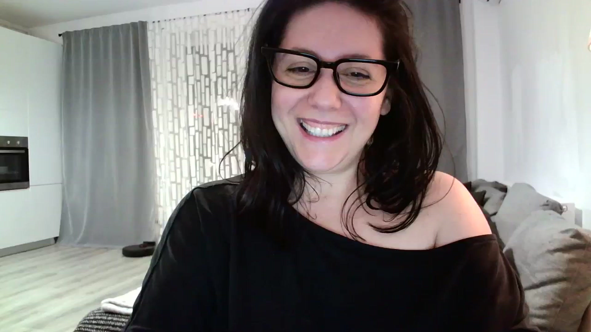 Gallery image thumbnail from SILKYWOMAN's myfreecams stream on, 02/19/2024, 18:57 image 2 of 20