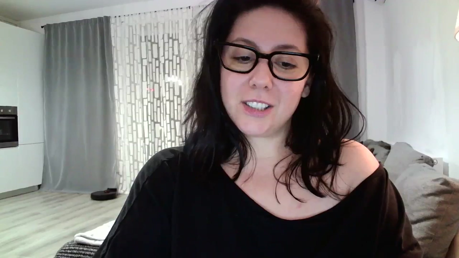 Gallery image thumbnail from SILKYWOMAN's myfreecams stream on, 02/19/2024, 18:57 image 9 of 20