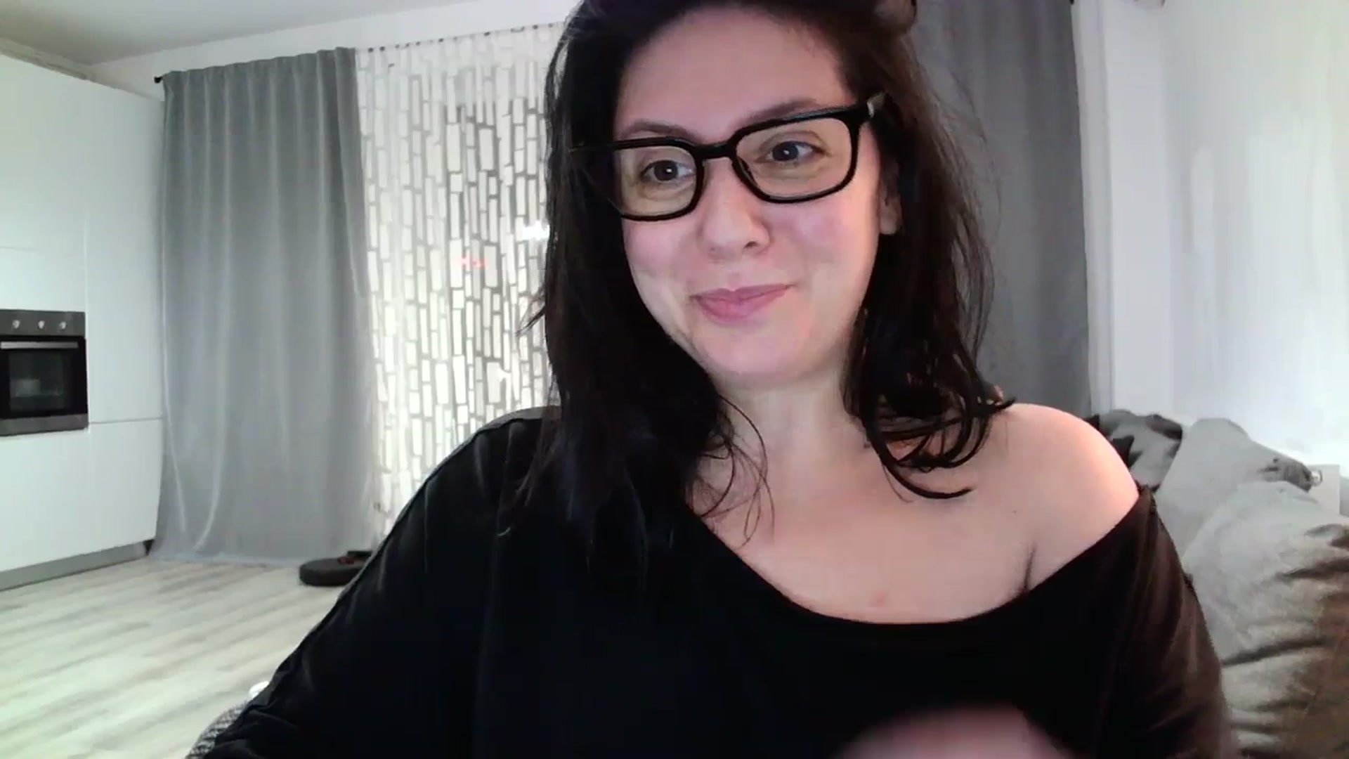 Gallery image thumbnail from SILKYWOMAN's myfreecams stream on, 02/19/2024, 18:57 image 11 of 20