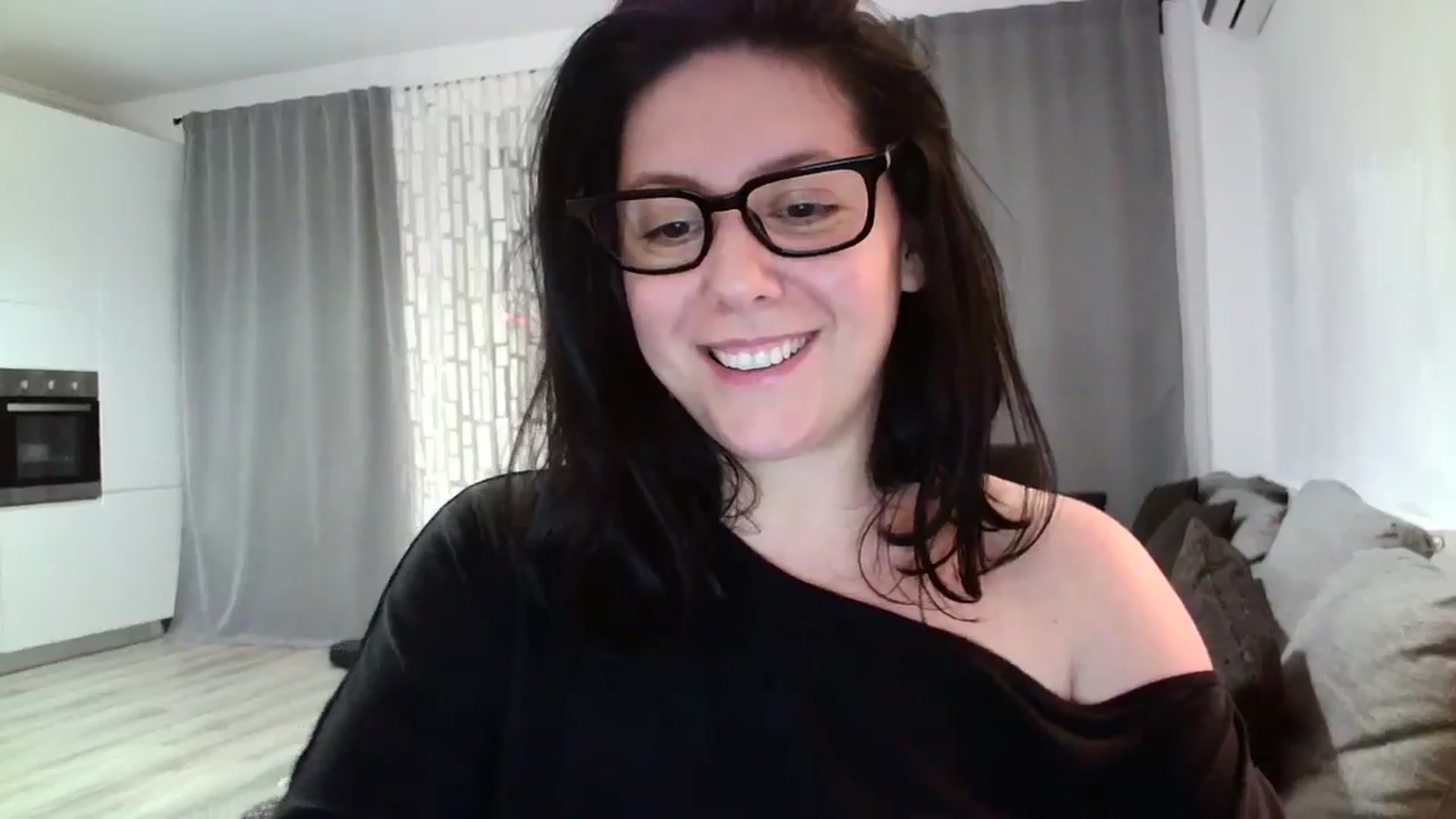 Gallery image thumbnail from SILKYWOMAN's myfreecams stream on, 02/19/2024, 18:57 image 17 of 20