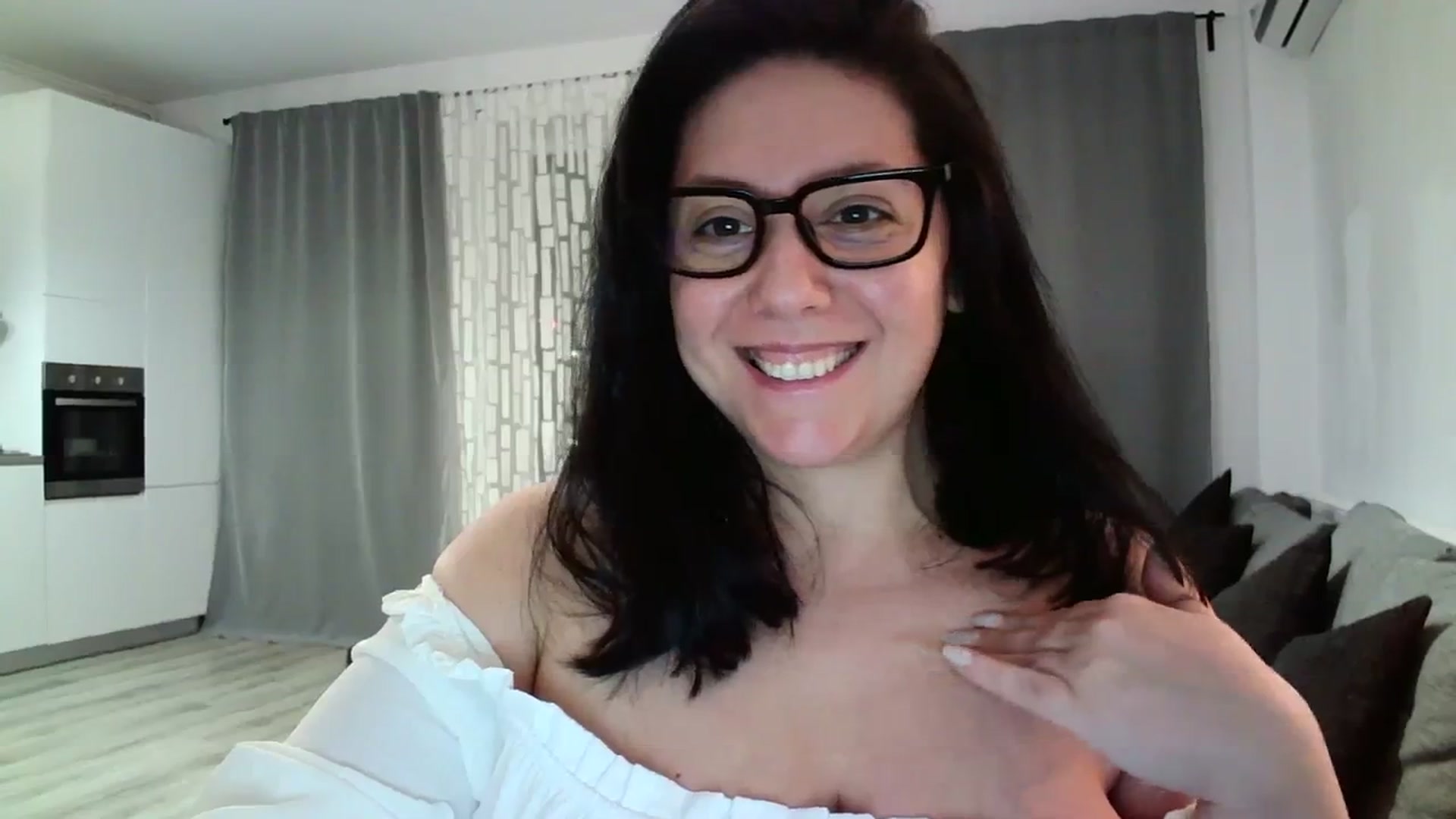 Gallery image thumbnail from SILKYWOMAN's myfreecams stream on, 02/20/2024, 19:26 image 5 of 20
