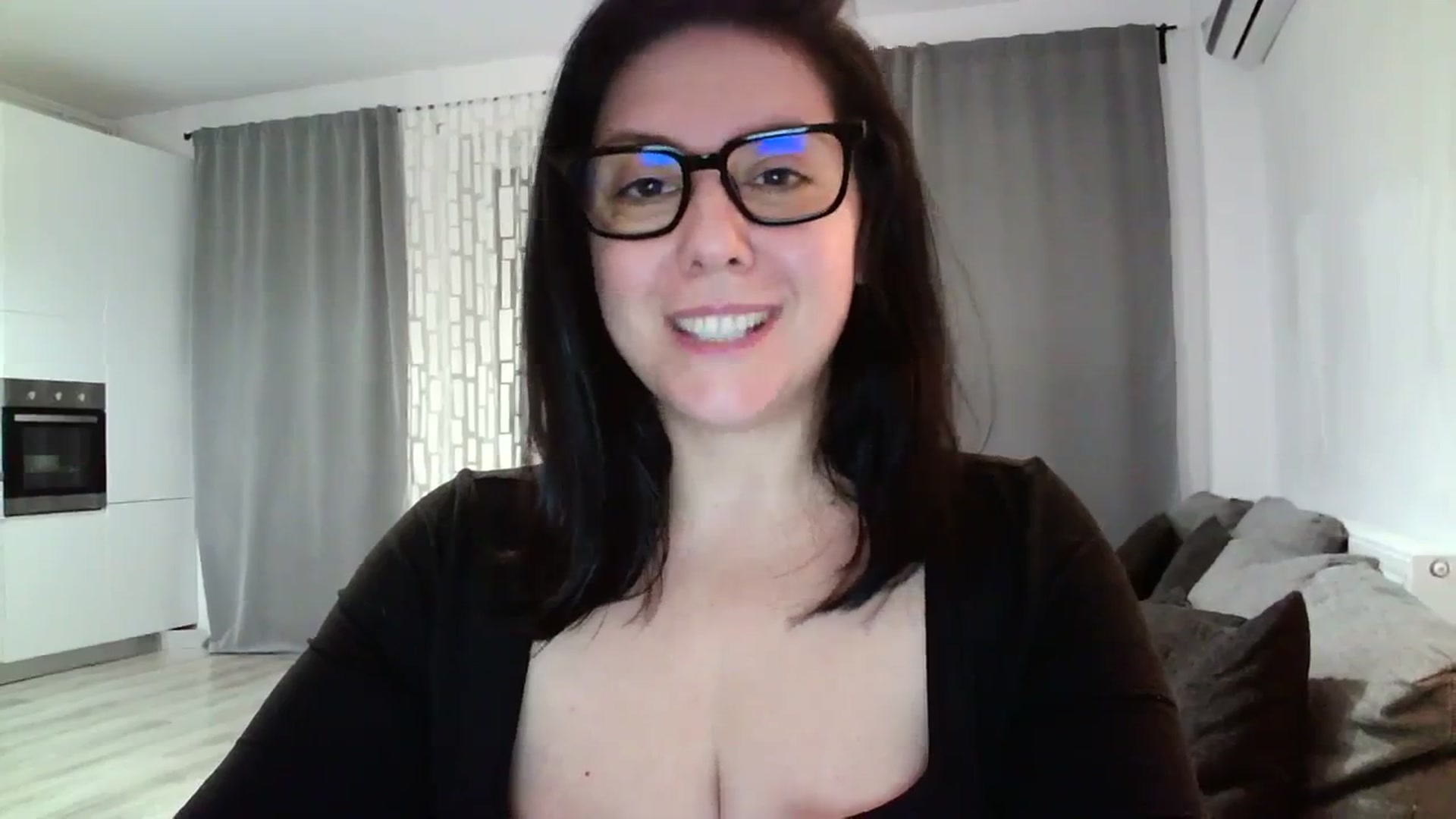 Gallery image thumbnail from SILKYWOMAN's myfreecams stream on, 02/25/2024, 19:31 image 5 of 20