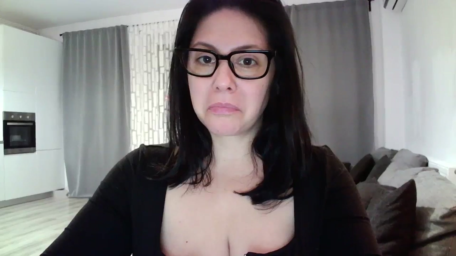Gallery image thumbnail from SILKYWOMAN's myfreecams stream on, 02/25/2024, 19:31 image 9 of 20