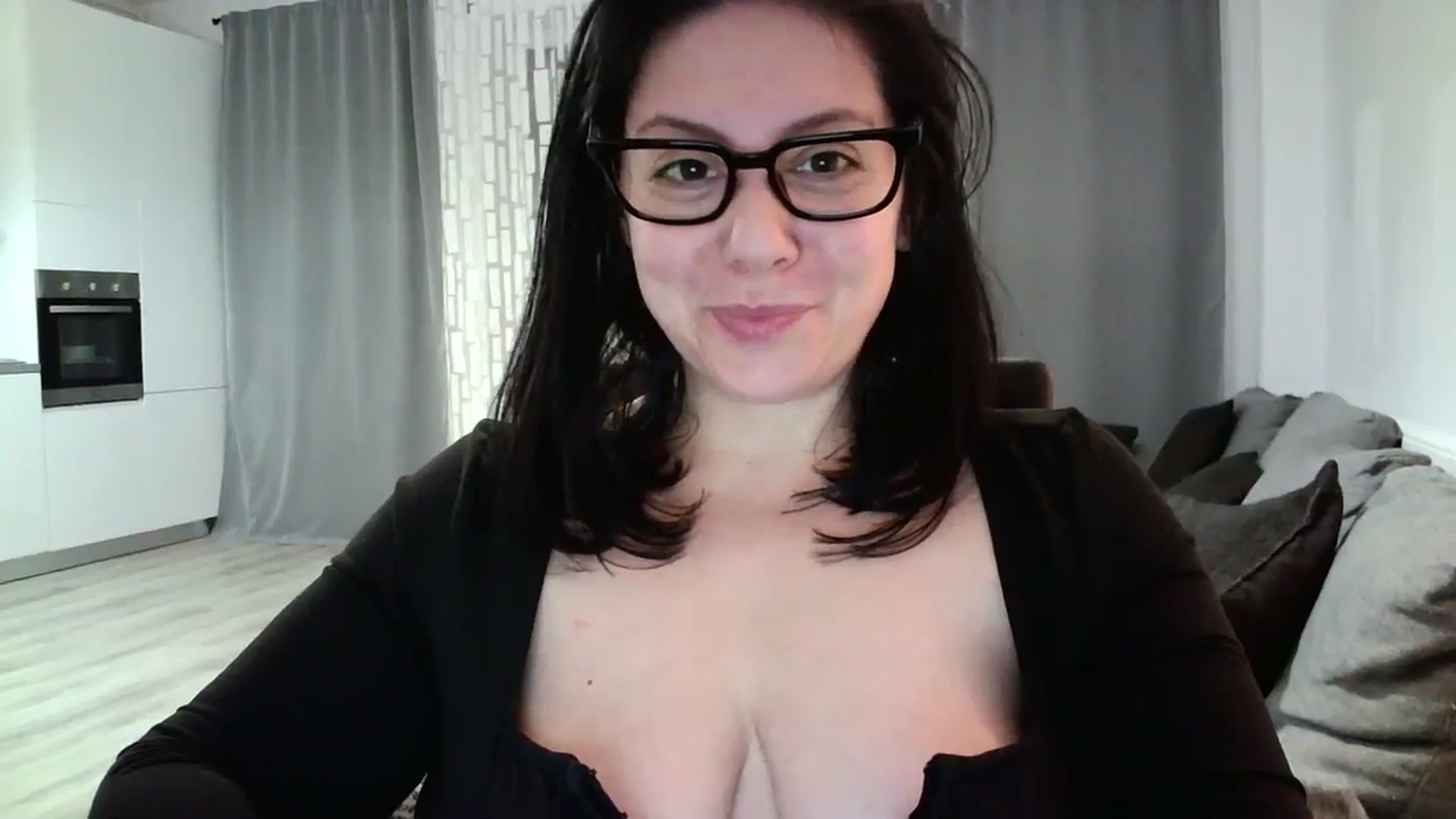 Gallery image thumbnail from SILKYWOMAN's myfreecams stream on, 02/26/2024, 18:05 image 8 of 20
