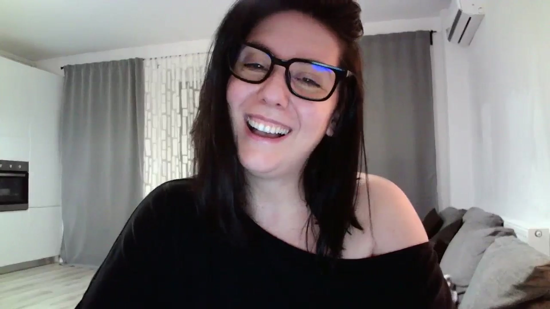 Gallery image thumbnail from SILKYWOMAN's myfreecams stream on, 02/29/2024, 20:12 image 19 of 20