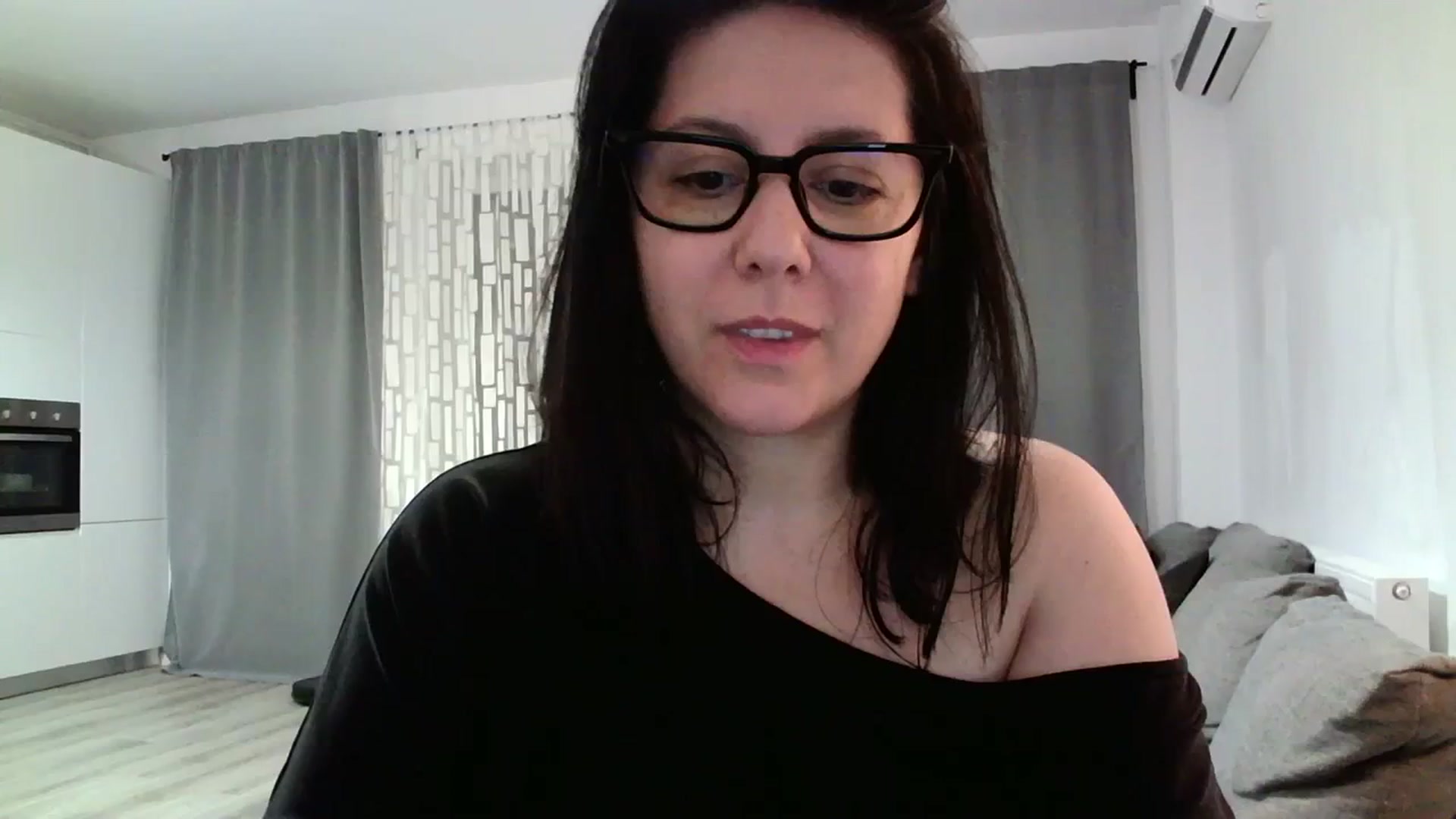 Gallery image thumbnail from SILKYWOMAN's myfreecams stream on, 02/29/2024, 20:12 image 6 of 20
