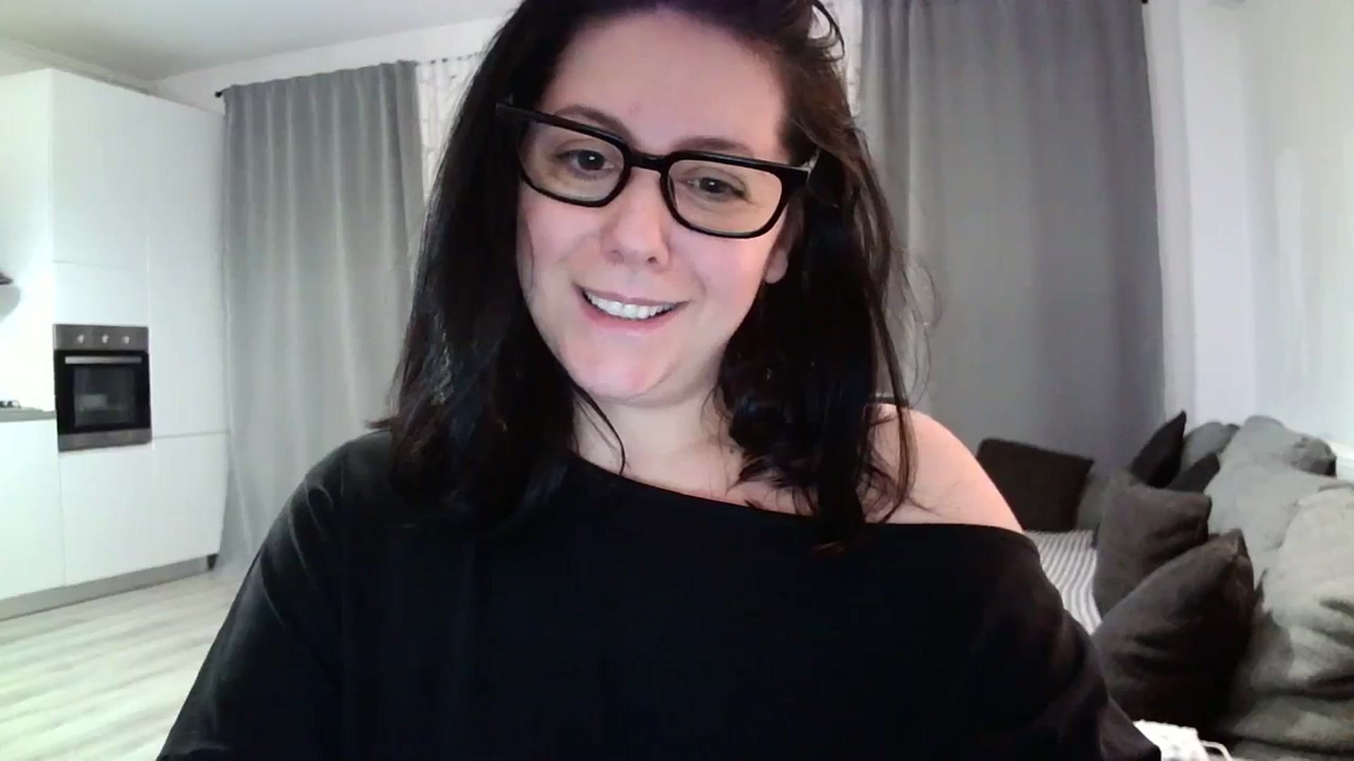 Gallery image thumbnail from SILKYWOMAN's myfreecams stream on, 03/05/2024, 20:03 image 2 of 20