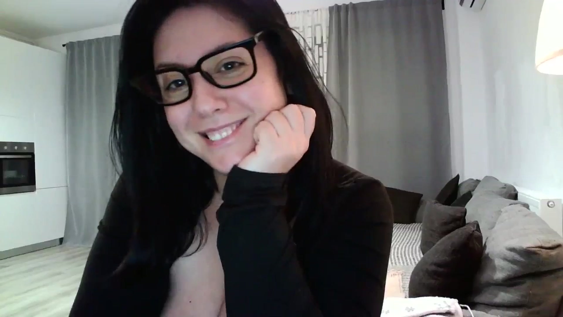 Gallery image thumbnail from SILKYWOMAN's myfreecams stream on, 03/05/2024, 20:44 image 6 of 20