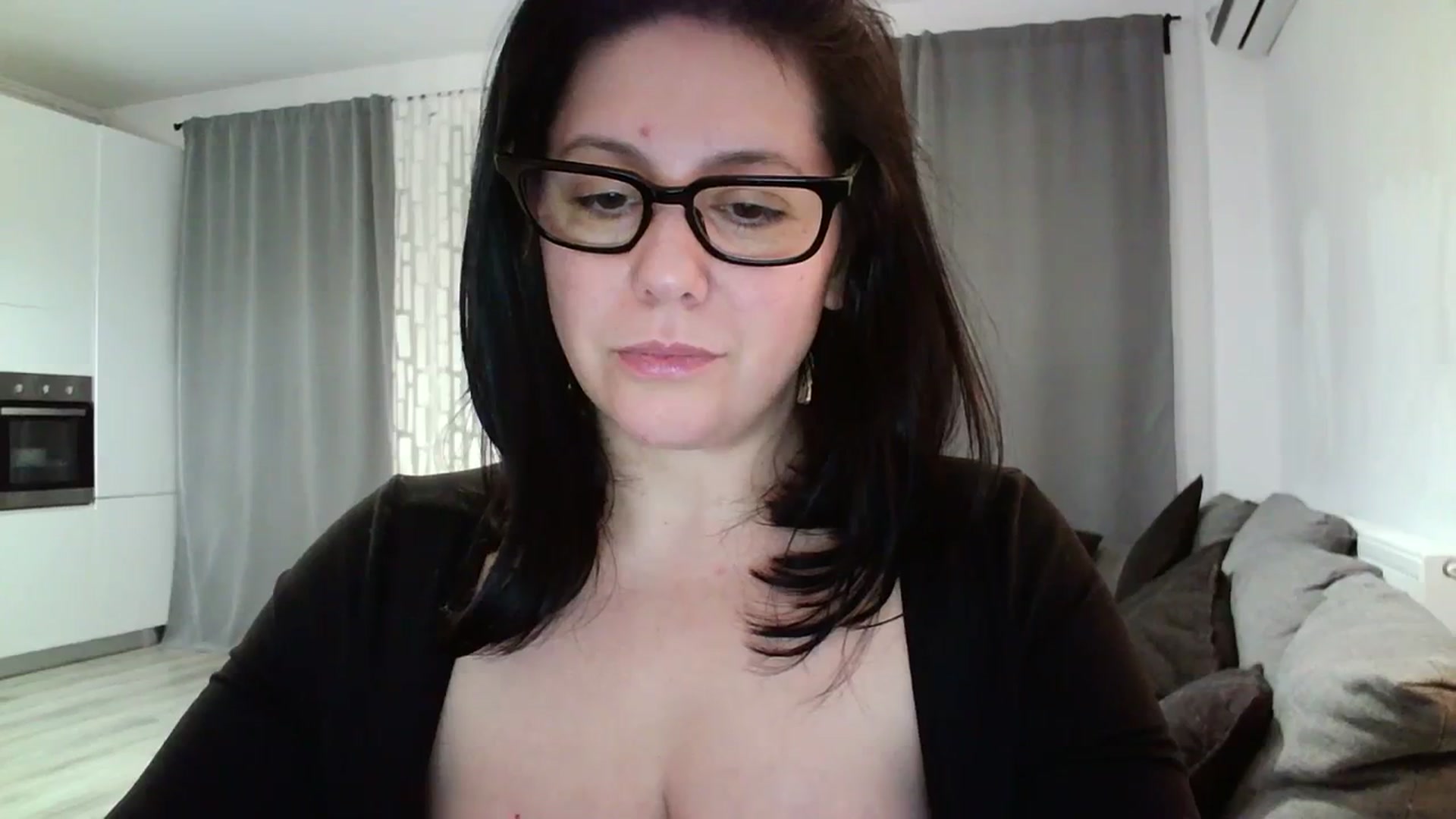 Gallery image thumbnail from SILKYWOMAN's myfreecams stream on, 03/06/2024, 18:20 image 20 of 20