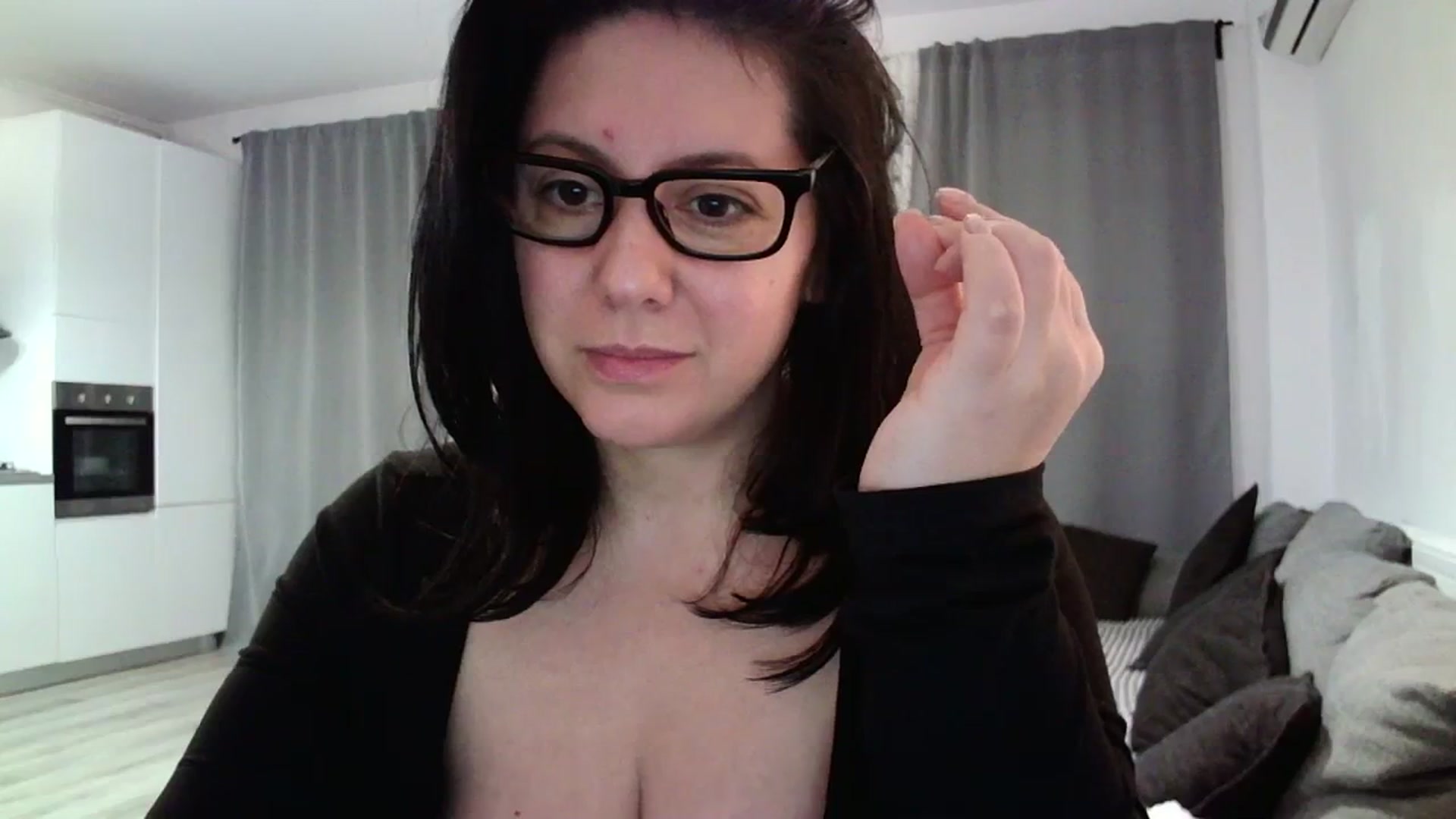 Gallery image thumbnail from SILKYWOMAN's myfreecams stream on, 03/06/2024, 19:18 image 15 of 20