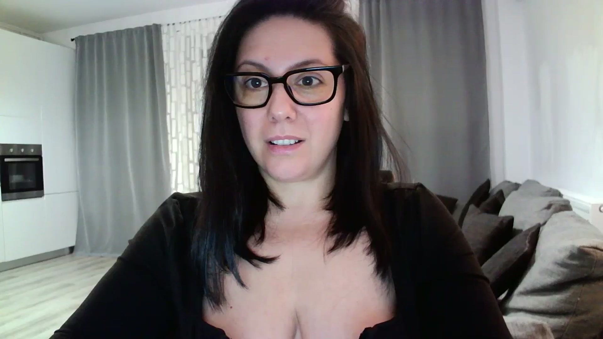 Gallery image thumbnail from SILKYWOMAN's myfreecams stream on, 03/07/2024, 18:54 image 8 of 20