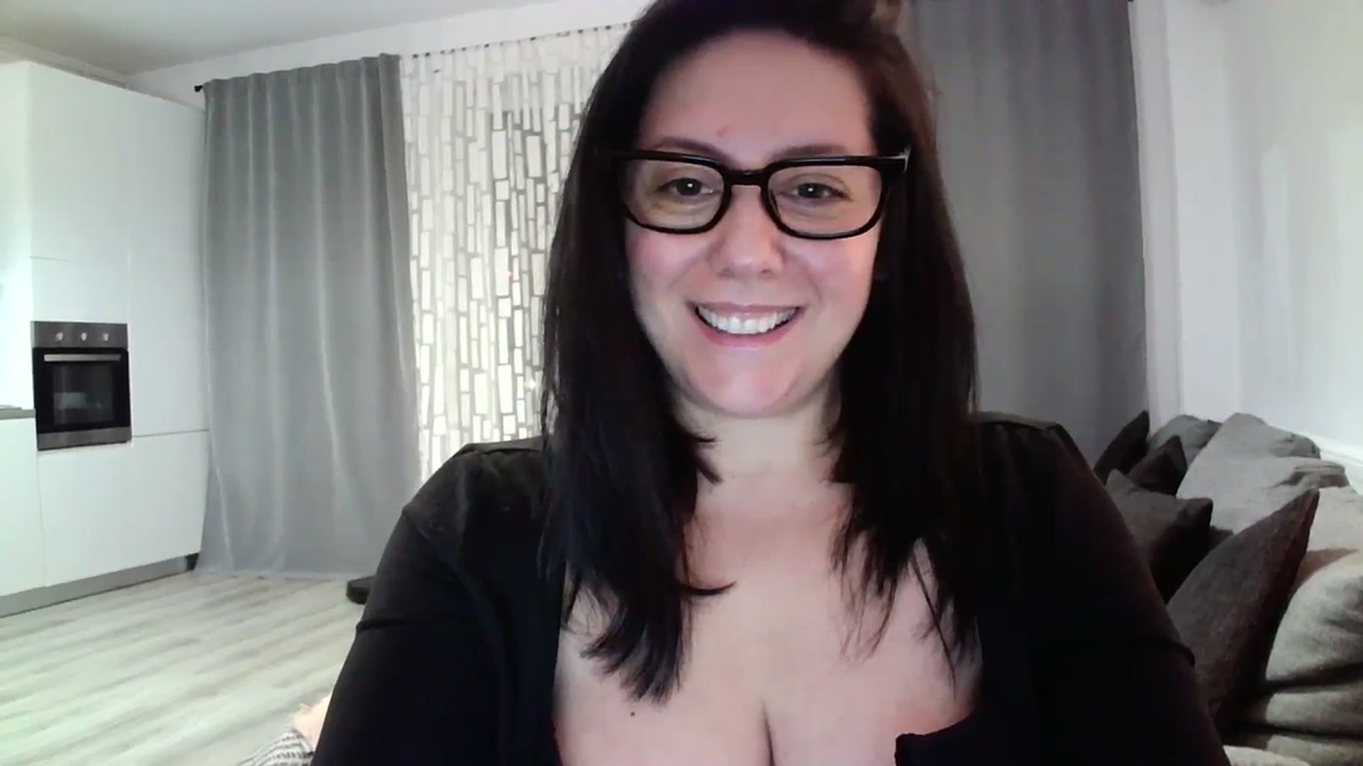 Gallery image thumbnail from SILKYWOMAN's myfreecams stream on, 03/07/2024, 19:28 image 13 of 20