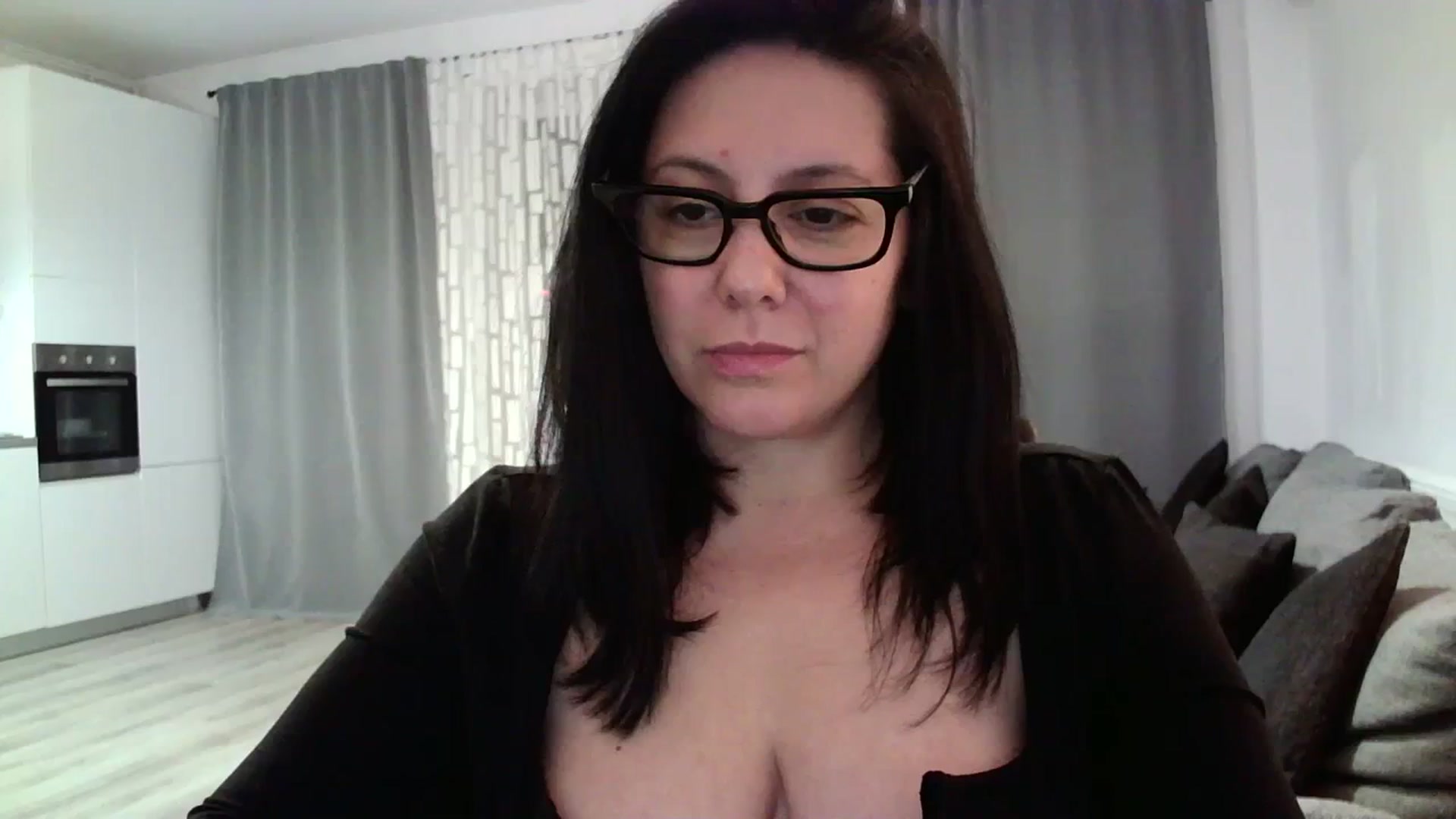 Gallery image thumbnail from SILKYWOMAN's myfreecams stream on, 03/07/2024, 19:28 image 12 of 20