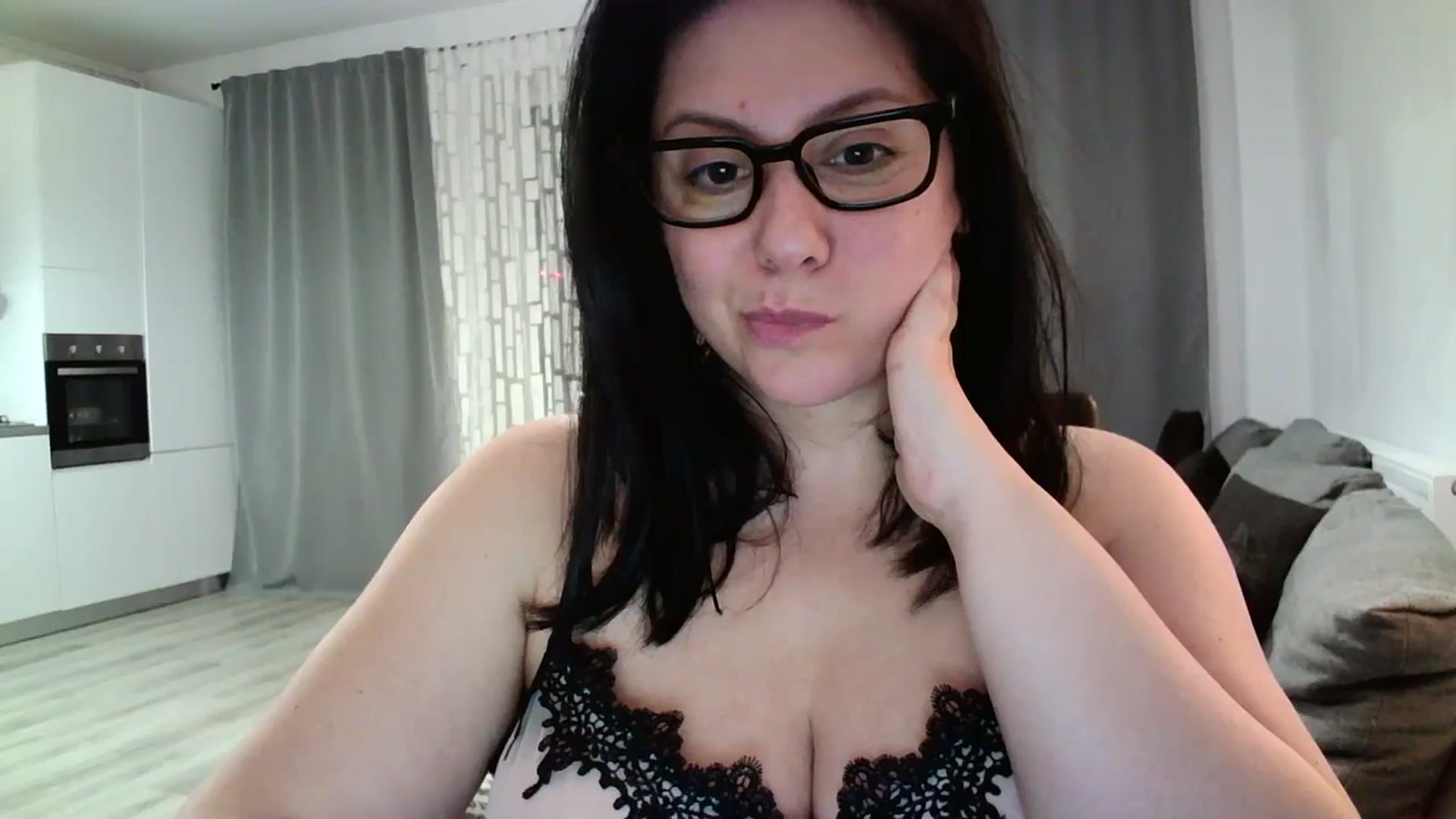 Gallery image thumbnail from SILKYWOMAN's myfreecams stream on, 03/08/2024, 20:10 image 12 of 20
