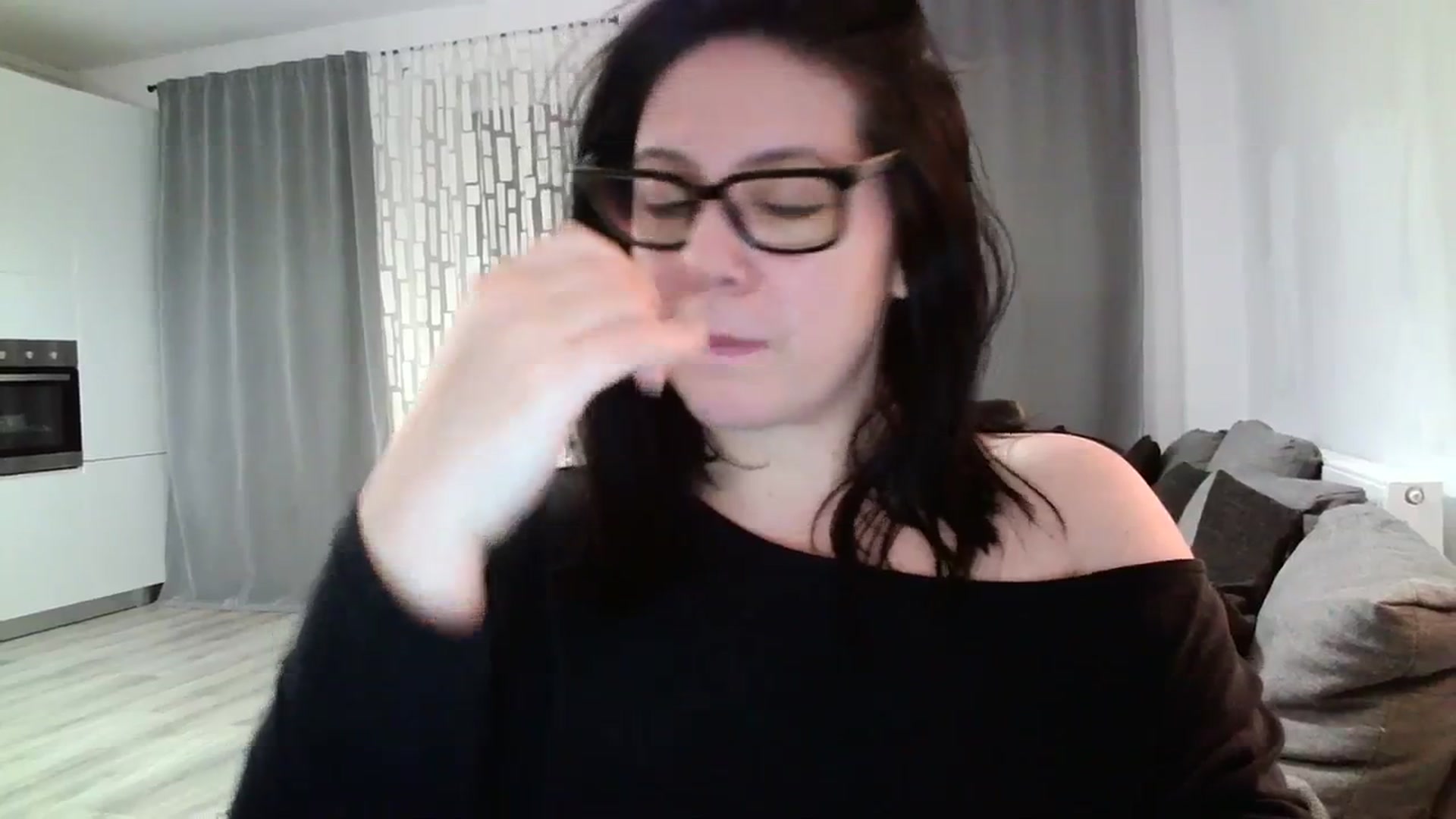 Gallery image thumbnail from SILKYWOMAN's myfreecams stream on, 03/11/2024, 22:19 image 16 of 20