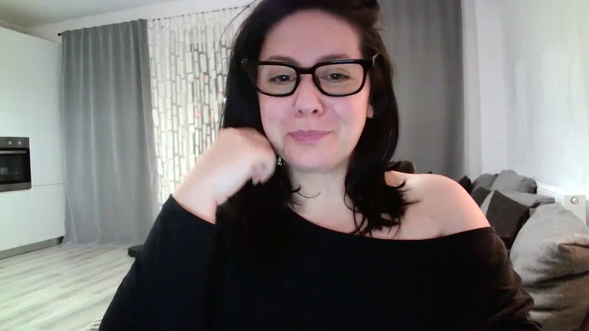 Gallery image thumbnail from SILKYWOMAN's myfreecams stream on, 03/11/2024, 22:19 image 17 of 20