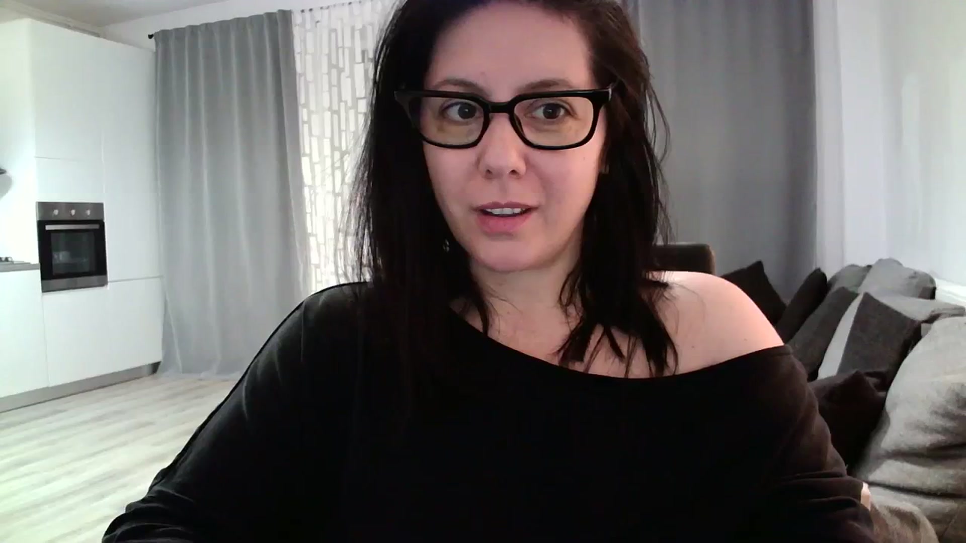 Gallery image thumbnail from SILKYWOMAN's myfreecams stream on, 03/11/2024, 22:19 image 6 of 20