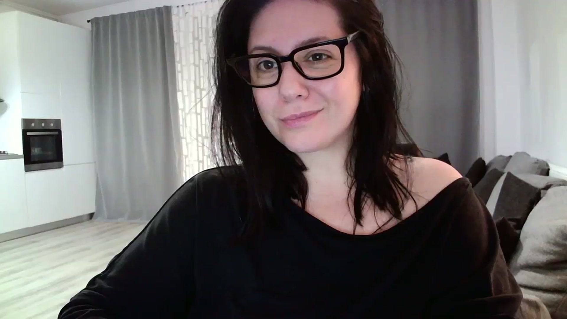 Gallery image thumbnail from SILKYWOMAN's myfreecams stream on, 03/11/2024, 22:19 image 2 of 20