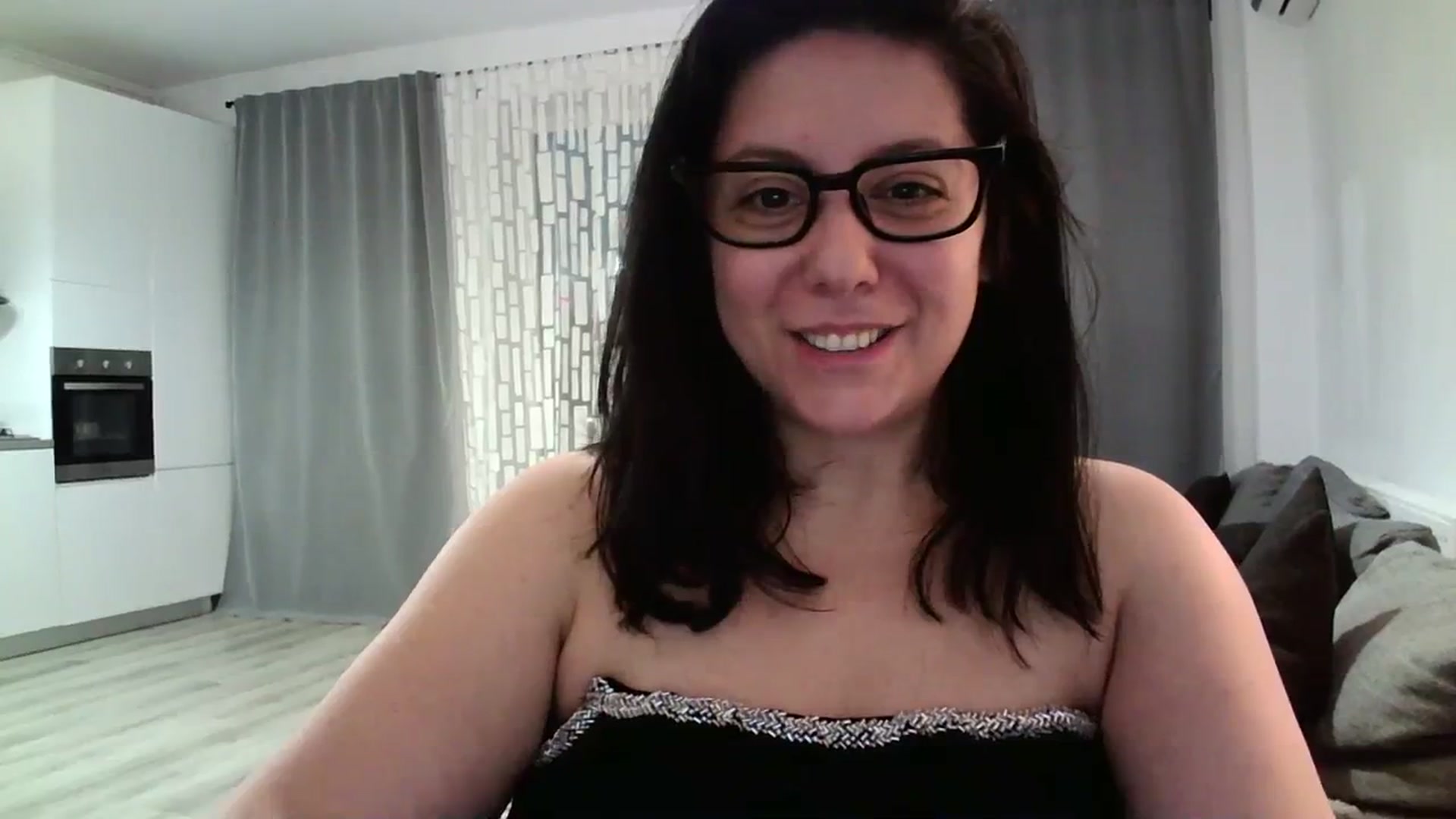 Gallery image thumbnail from SILKYWOMAN's myfreecams stream on, 03/16/2024, 17:39 image 5 of 20