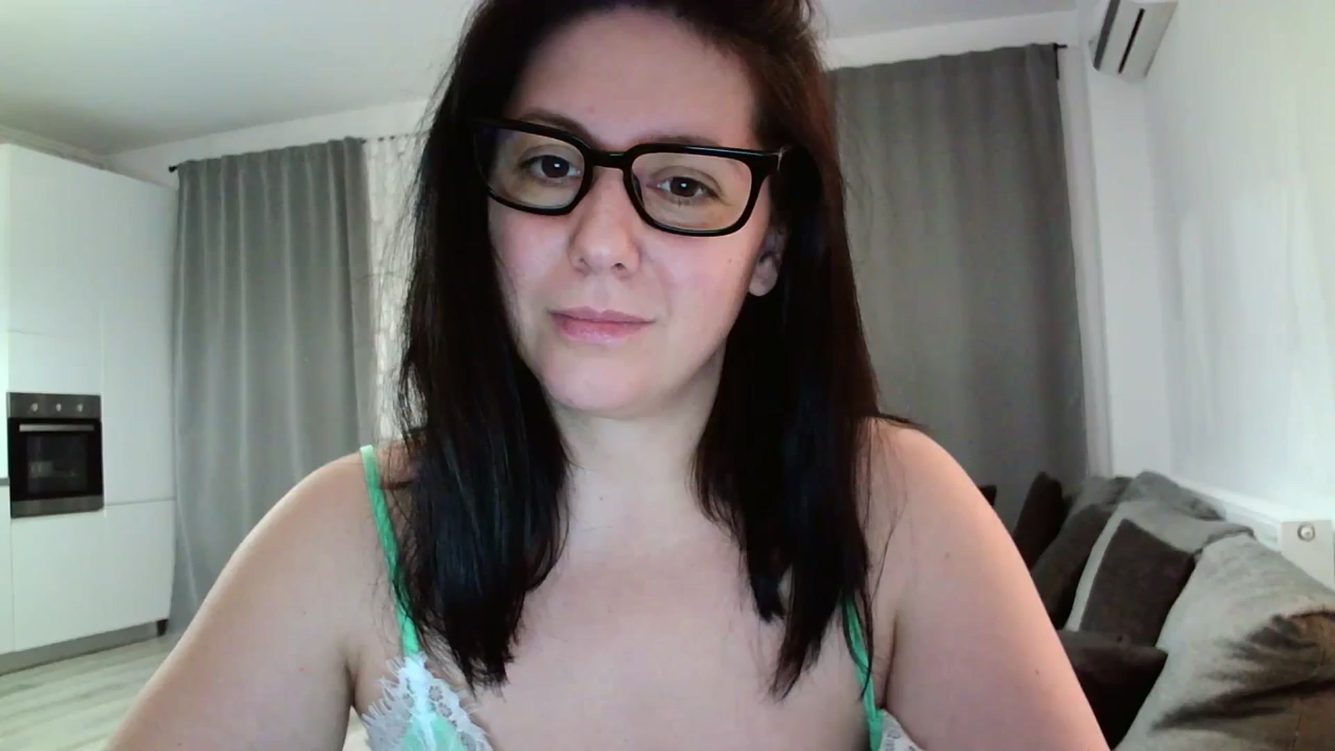 Gallery image thumbnail from SILKYWOMAN's myfreecams stream on, 03/17/2024, 17:53 image 19 of 20
