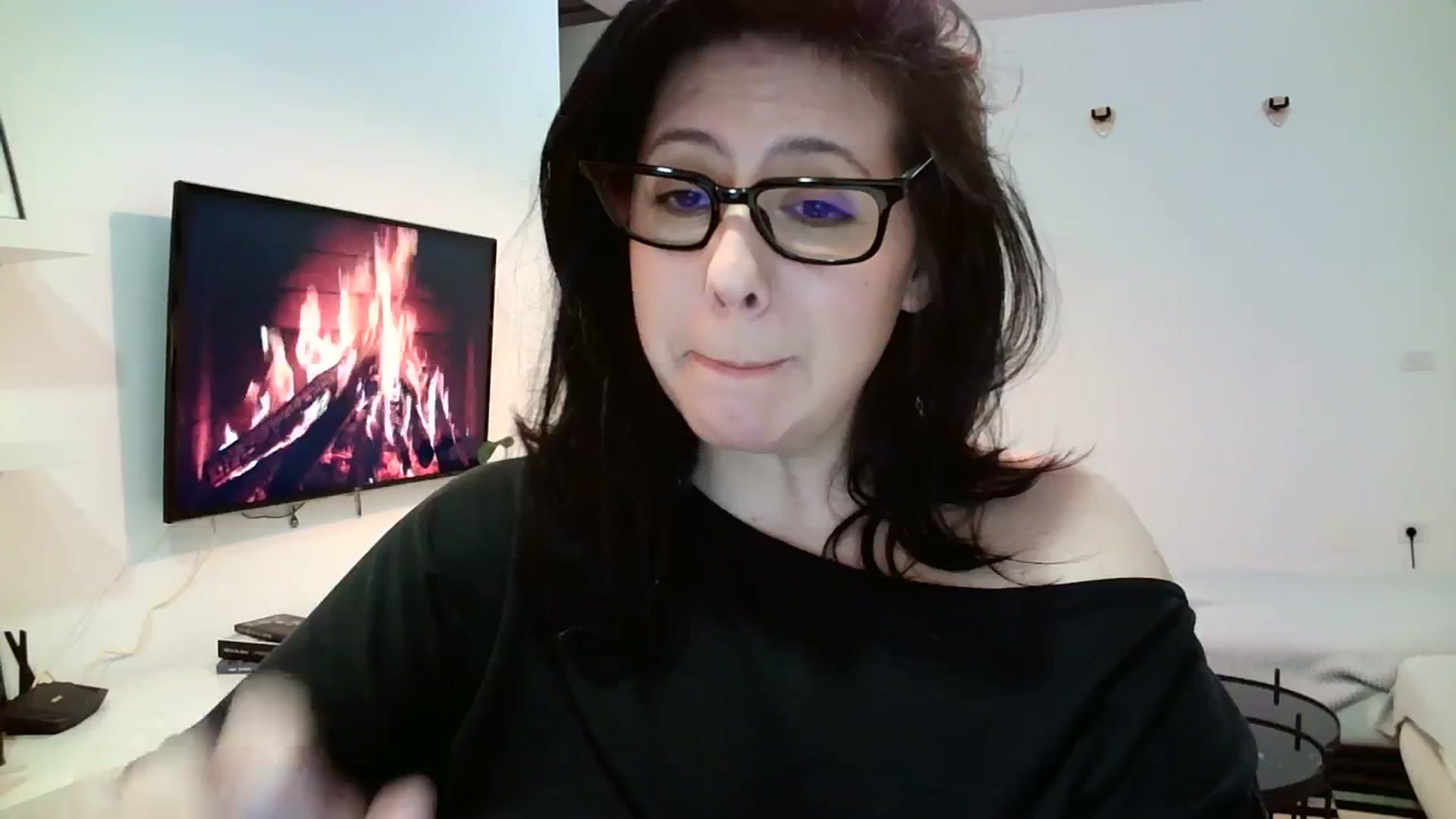 Gallery image thumbnail from SILKYWOMAN's myfreecams stream on, 03/18/2024, 18:01 image 17 of 20