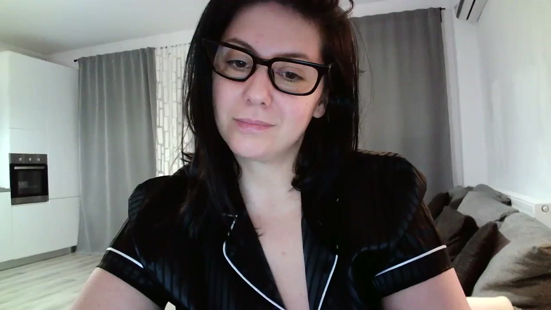 Gallery image thumbnail from SILKYWOMAN's myfreecams stream on, 03/20/2024, 19:58 image 14 of 20