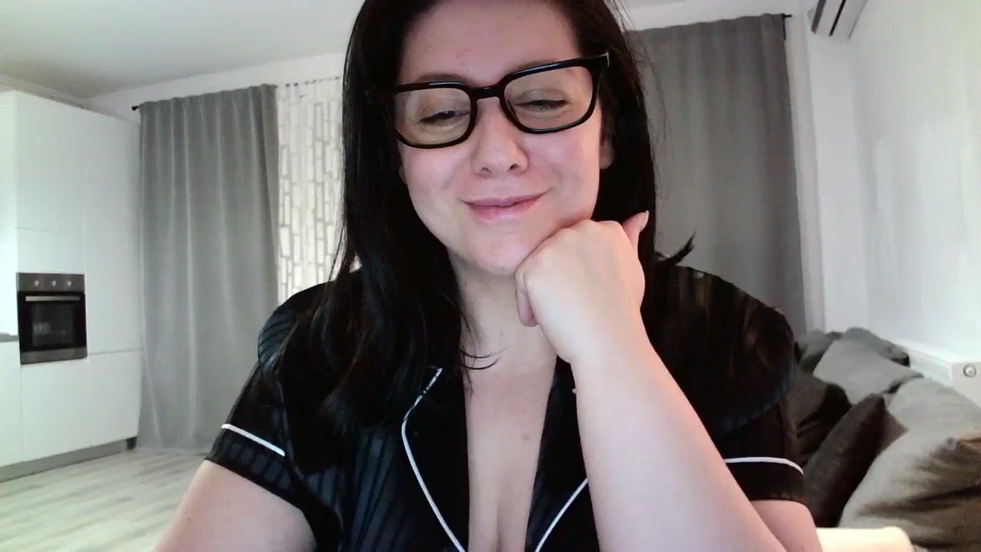 Gallery image thumbnail from SILKYWOMAN's myfreecams stream on, 03/20/2024, 19:58 image 12 of 20