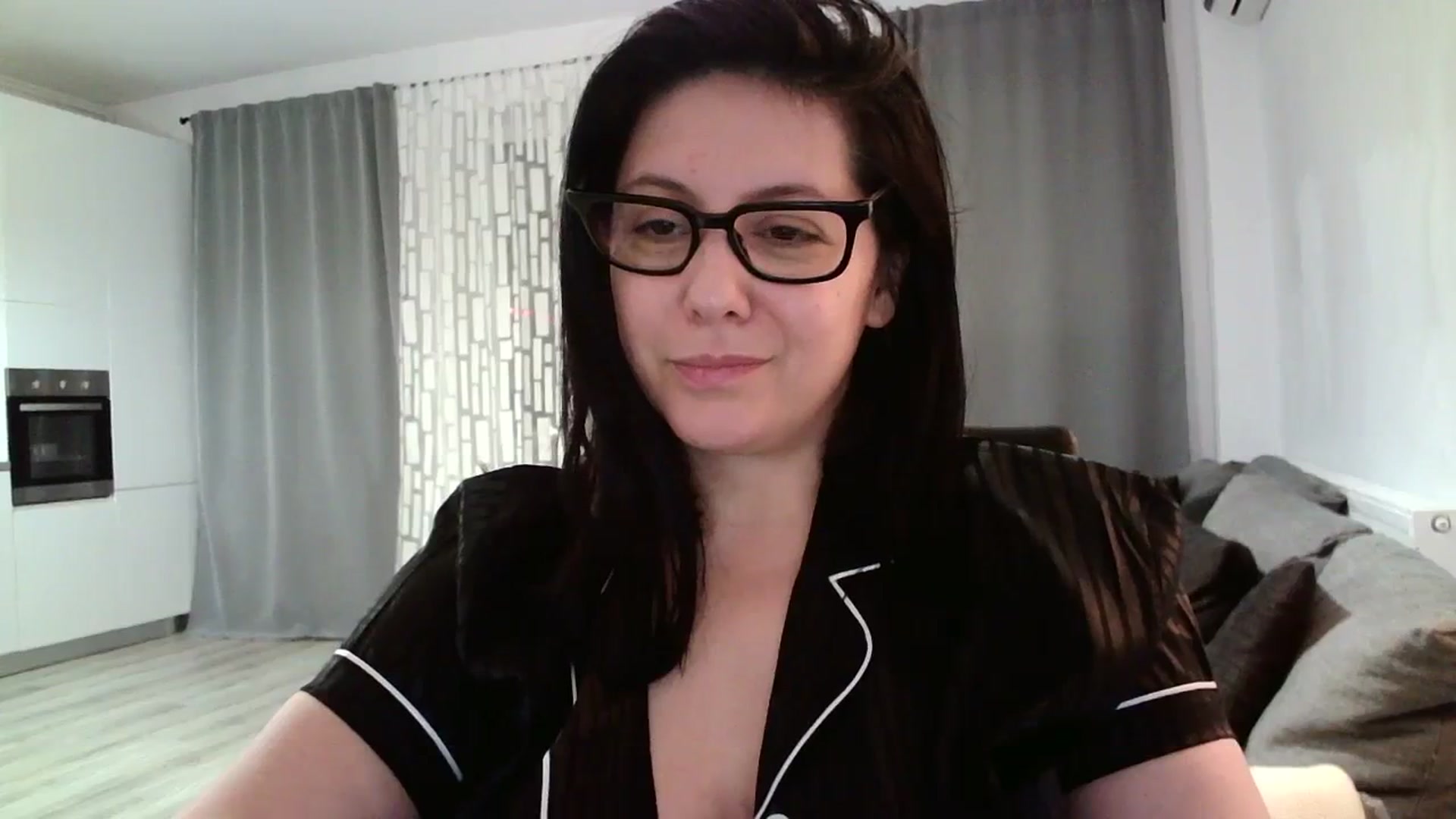 Gallery image thumbnail from SILKYWOMAN's myfreecams stream on, 03/20/2024, 19:58 image 2 of 20
