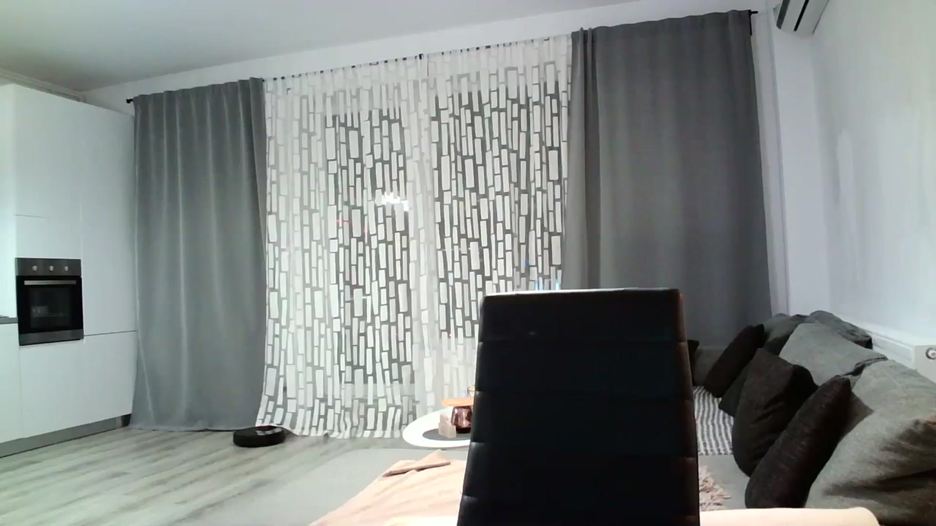 Gallery image thumbnail from SILKYWOMAN's myfreecams stream on, 03/20/2024, 19:58 image 20 of 20