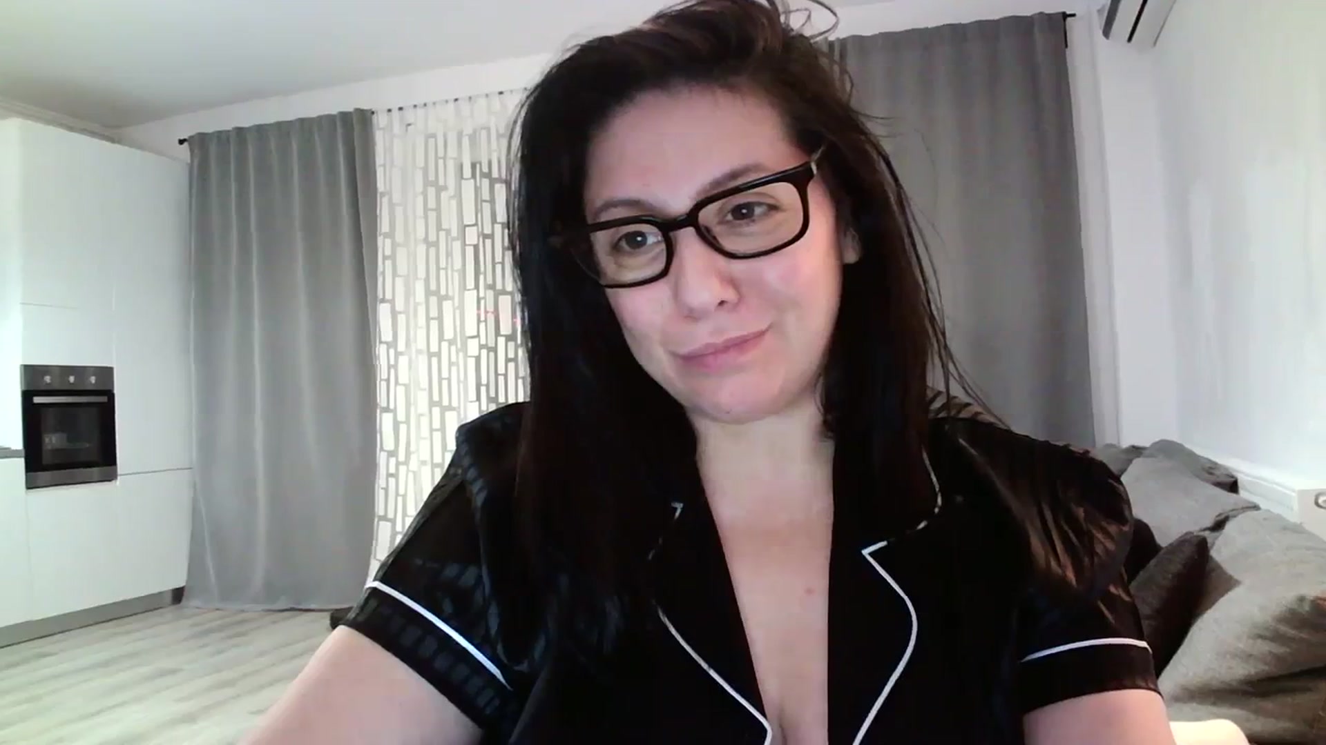 Gallery image thumbnail from SILKYWOMAN's myfreecams stream on, 03/20/2024, 19:58 image 18 of 20