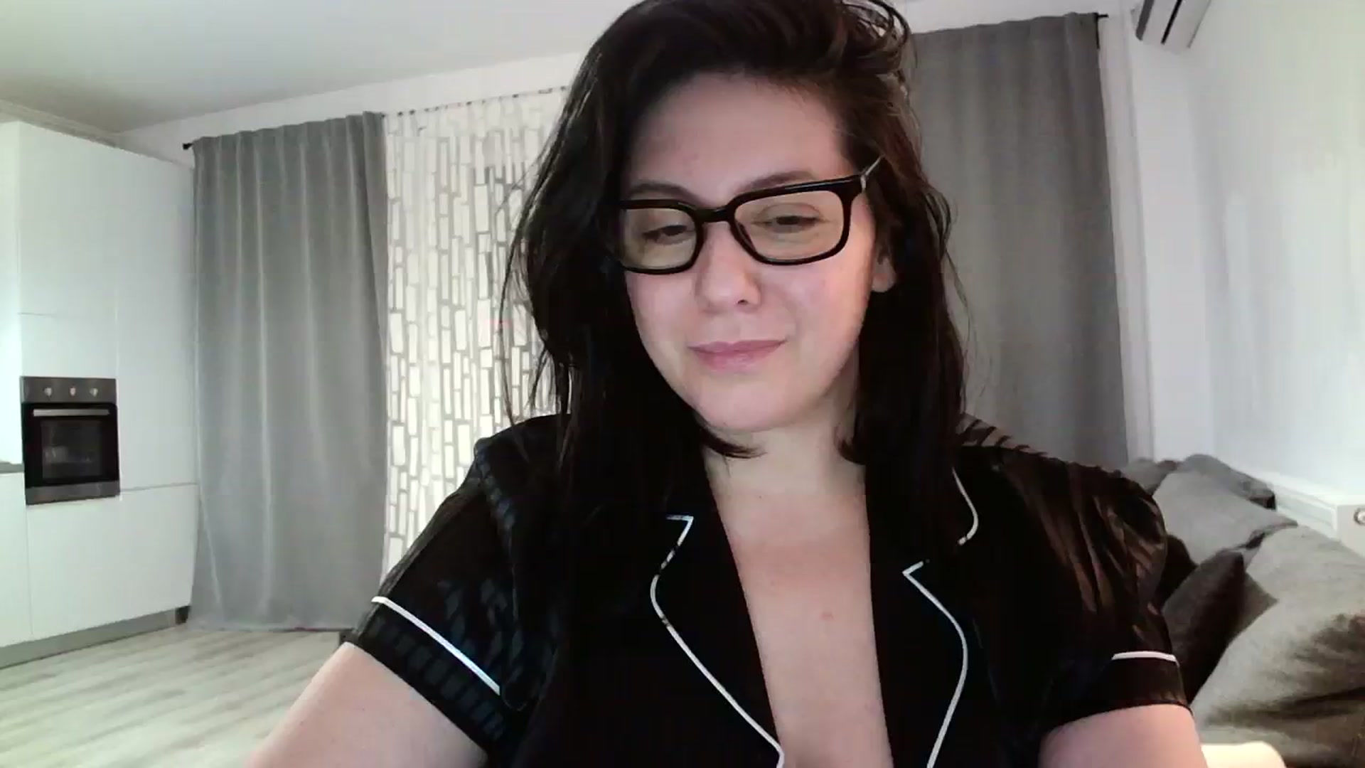 Gallery image thumbnail from SILKYWOMAN's myfreecams stream on, 03/20/2024, 19:58 image 19 of 20