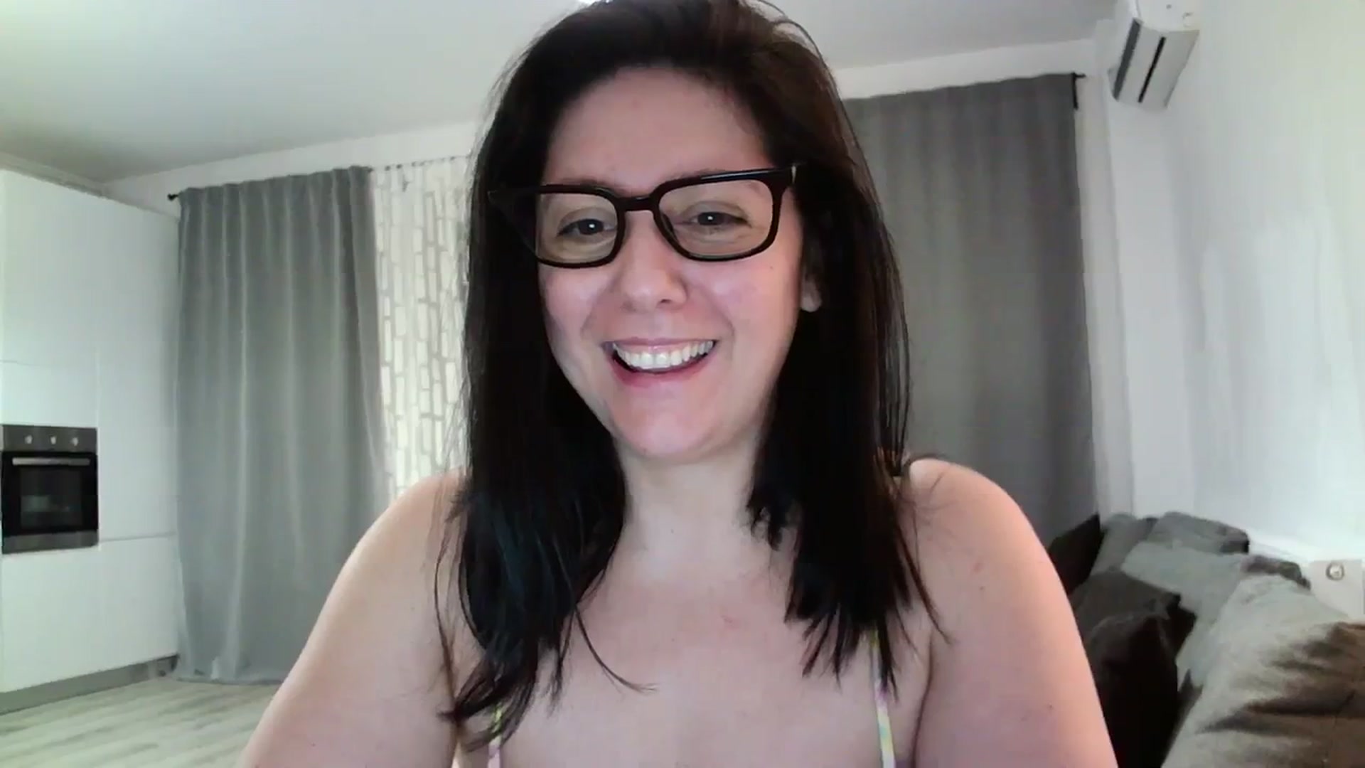 Gallery image thumbnail from SILKYWOMAN's myfreecams stream on, 03/22/2024, 17:22 image 16 of 20