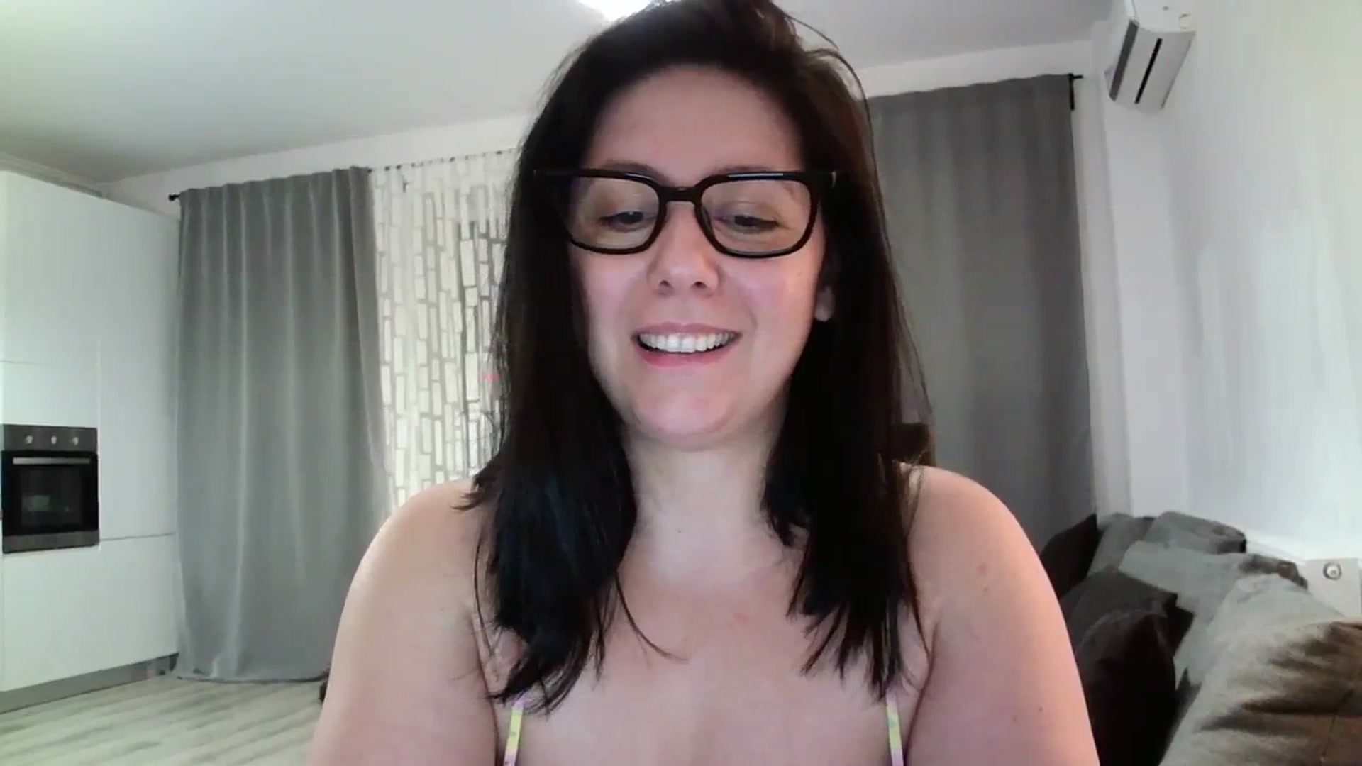 Gallery image thumbnail from SILKYWOMAN's myfreecams stream on, 03/22/2024, 17:22 image 19 of 20