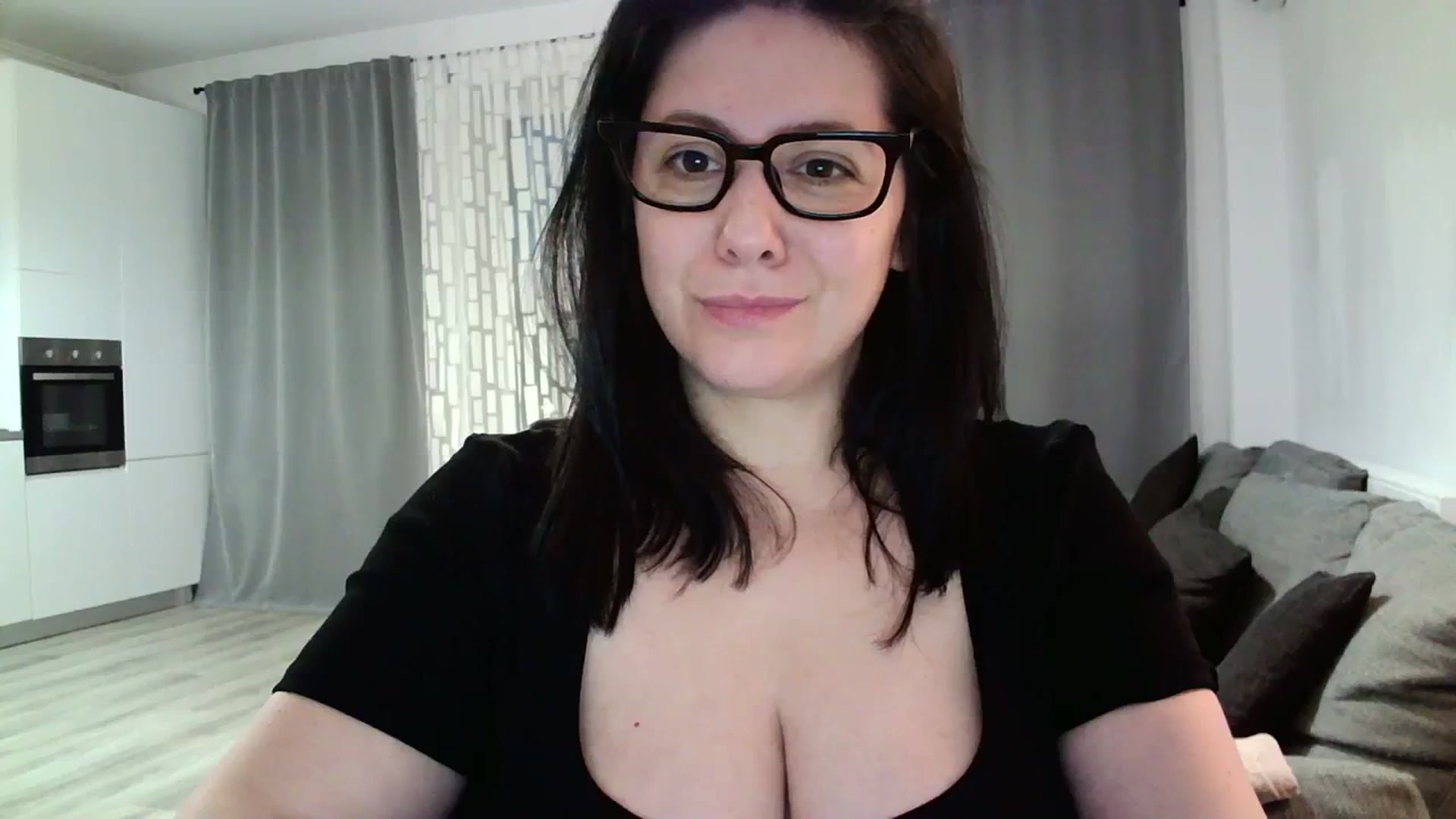 Gallery image thumbnail from SILKYWOMAN's myfreecams stream on, 03/23/2024, 17:09 image 19 of 20