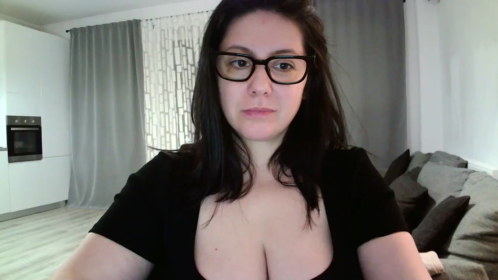 Gallery image thumbnail from SILKYWOMAN's myfreecams stream on, 03/23/2024, 18:11 image 8 of 20