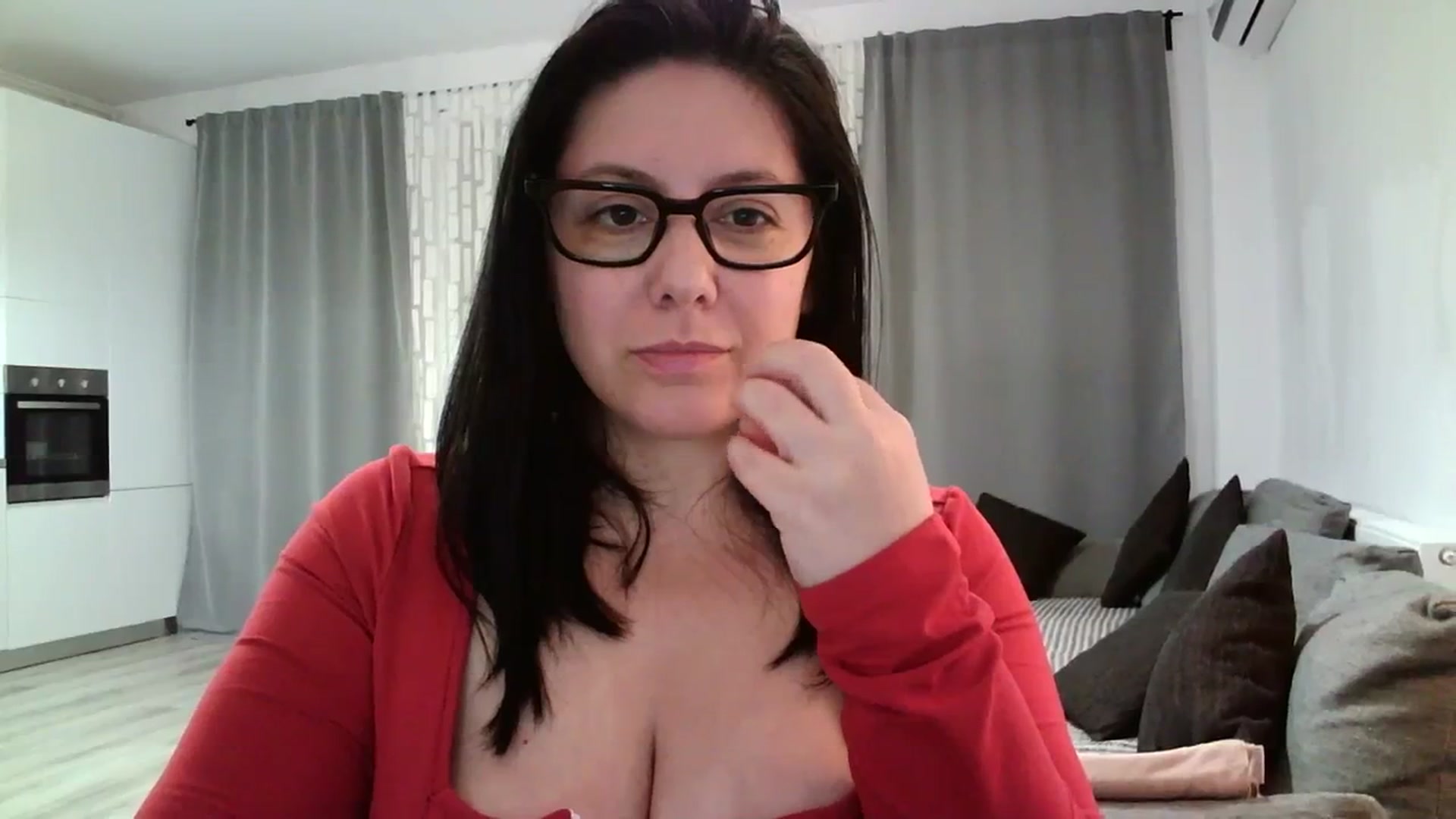 Gallery image thumbnail from SILKYWOMAN's myfreecams stream on, 04/01/2024, 18:18 image 15 of 20