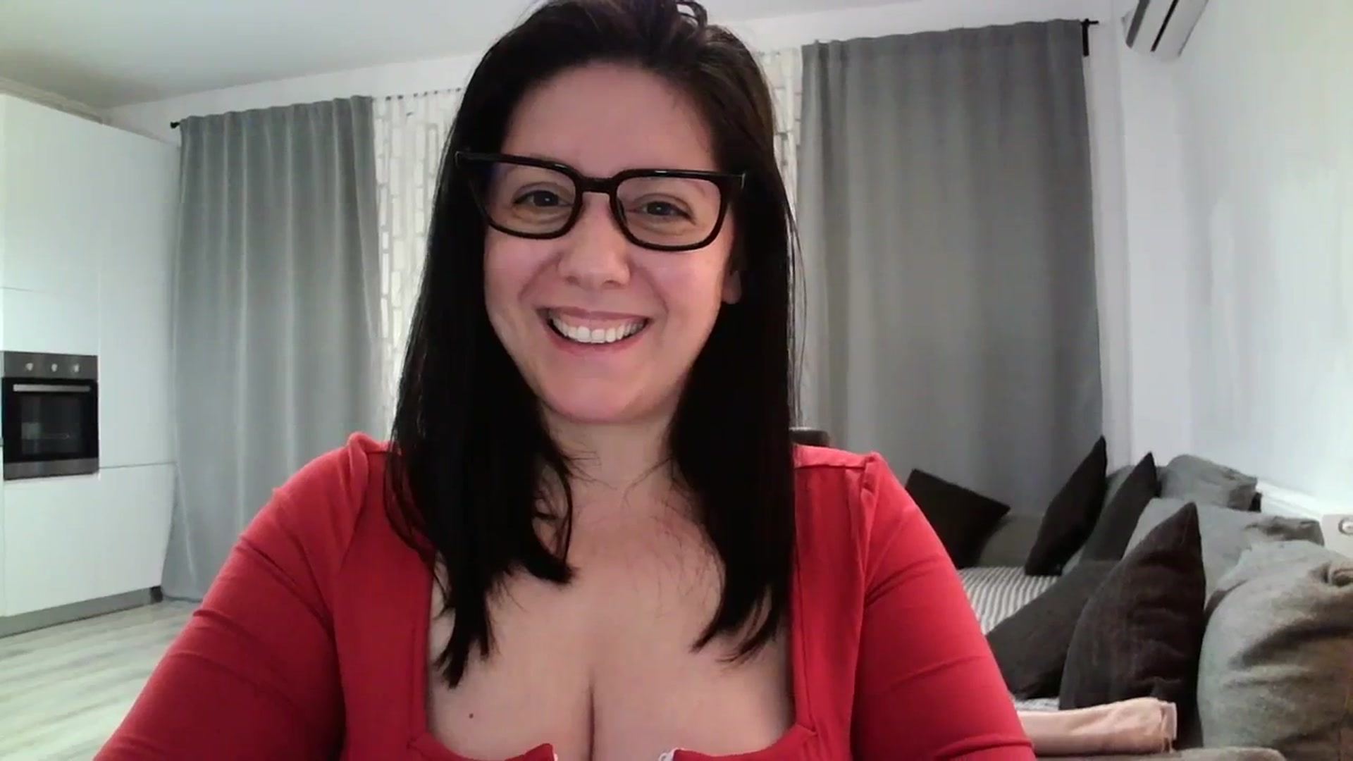 Gallery image thumbnail from SILKYWOMAN's myfreecams stream on, 04/01/2024, 18:18 image 14 of 20