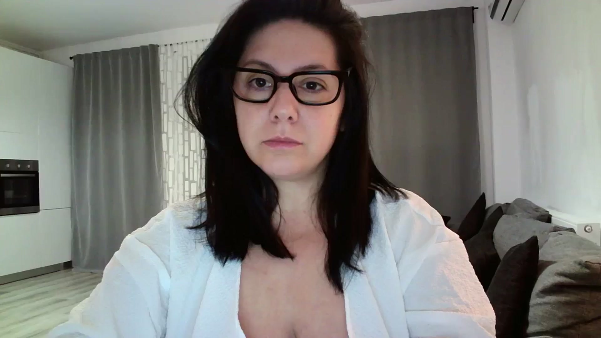 Gallery image thumbnail from SILKYWOMAN's myfreecams stream on, 04/02/2024, 19:01 image 1 of 20
