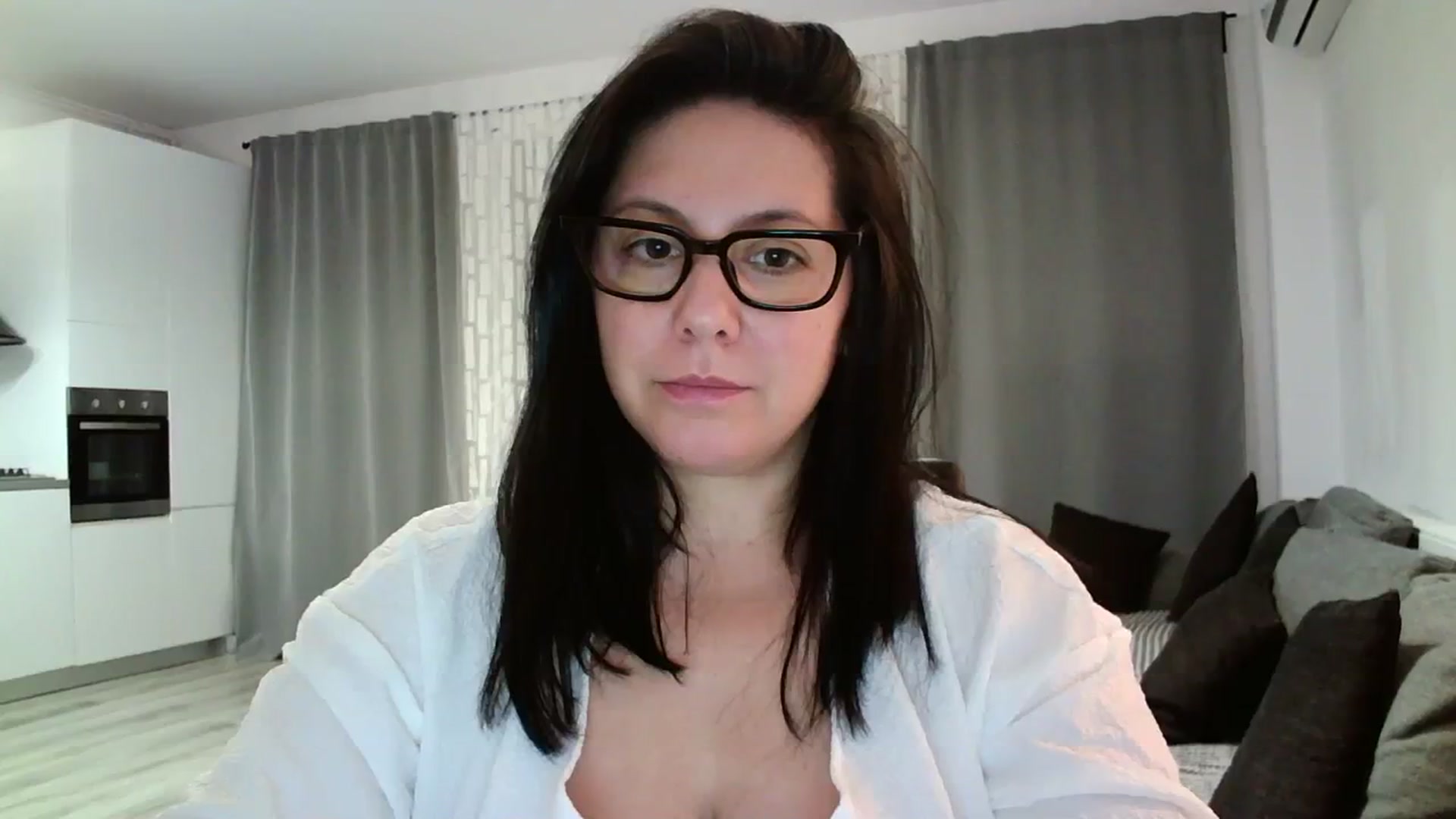 Gallery image thumbnail from SILKYWOMAN's myfreecams stream on, 04/02/2024, 20:45 image 2 of 20