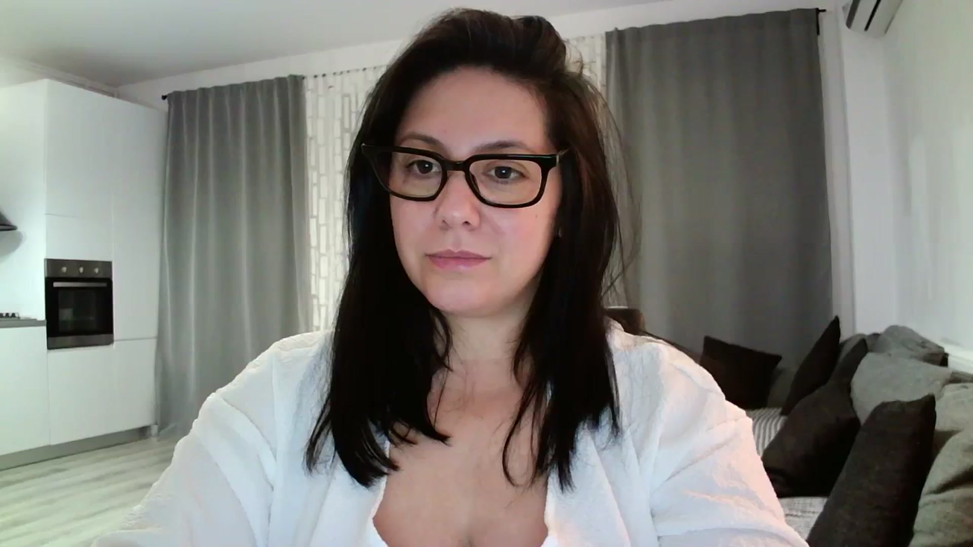 Gallery image thumbnail from SILKYWOMAN's myfreecams stream on, 04/02/2024, 20:45 image 3 of 20