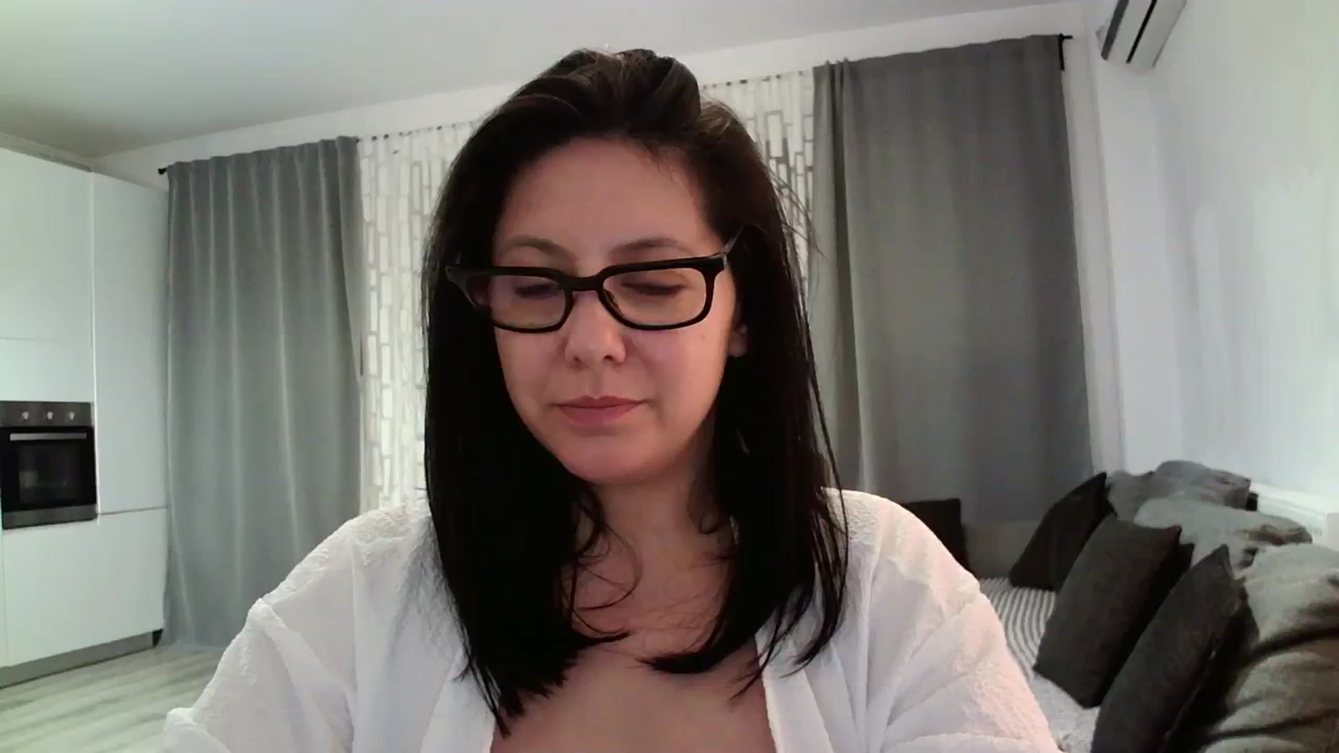 Gallery image thumbnail from SILKYWOMAN's myfreecams stream on, 04/06/2024, 20:08 image 19 of 20