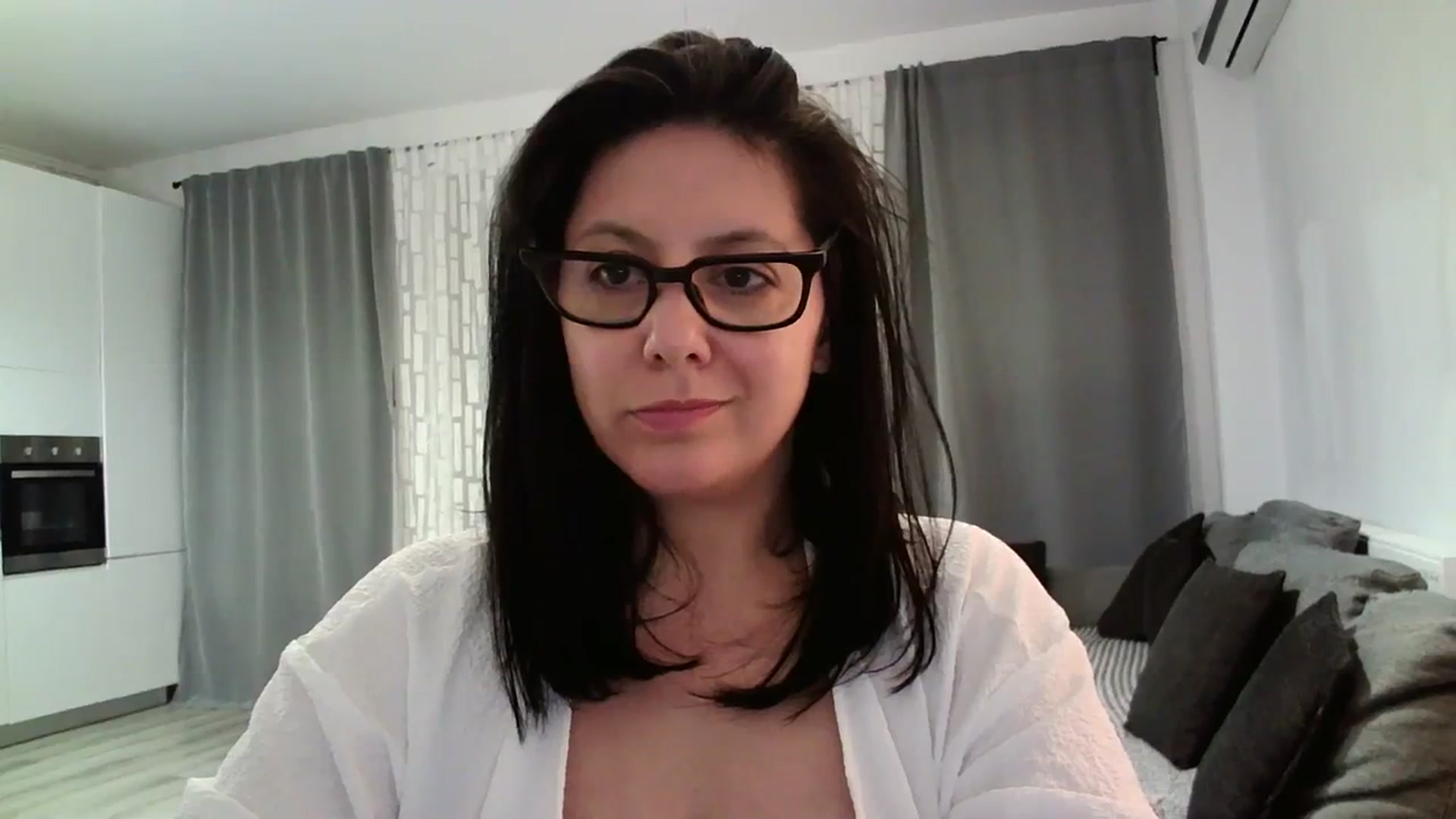 Gallery image thumbnail from SILKYWOMAN's myfreecams stream on, 04/06/2024, 20:08 image 15 of 20