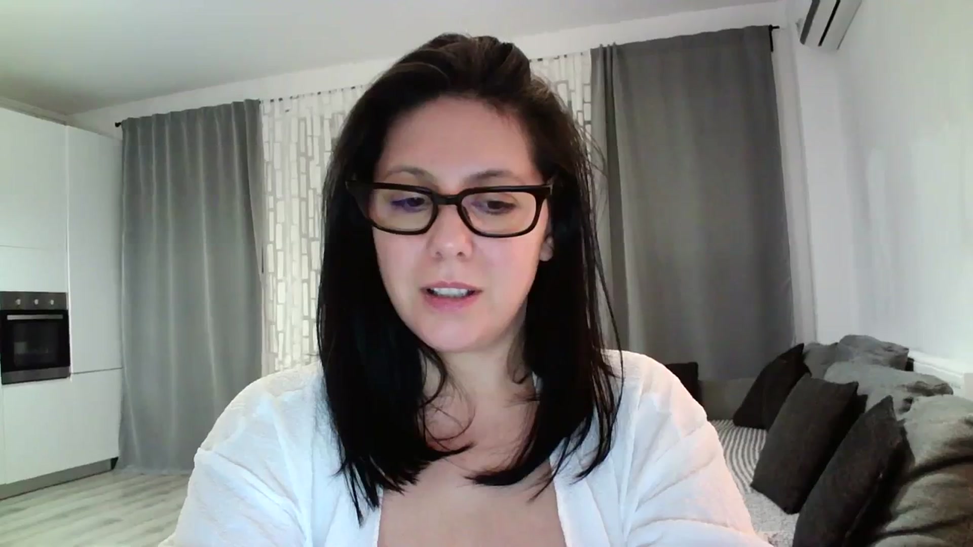 Gallery image thumbnail from SILKYWOMAN's myfreecams stream on, 04/06/2024, 20:08 image 17 of 20