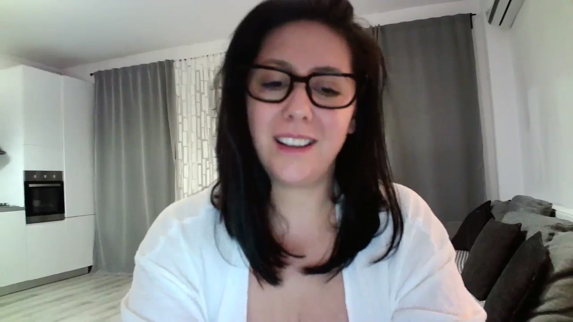 Gallery image thumbnail from SILKYWOMAN's myfreecams stream on, 04/06/2024, 20:08 image 10 of 20